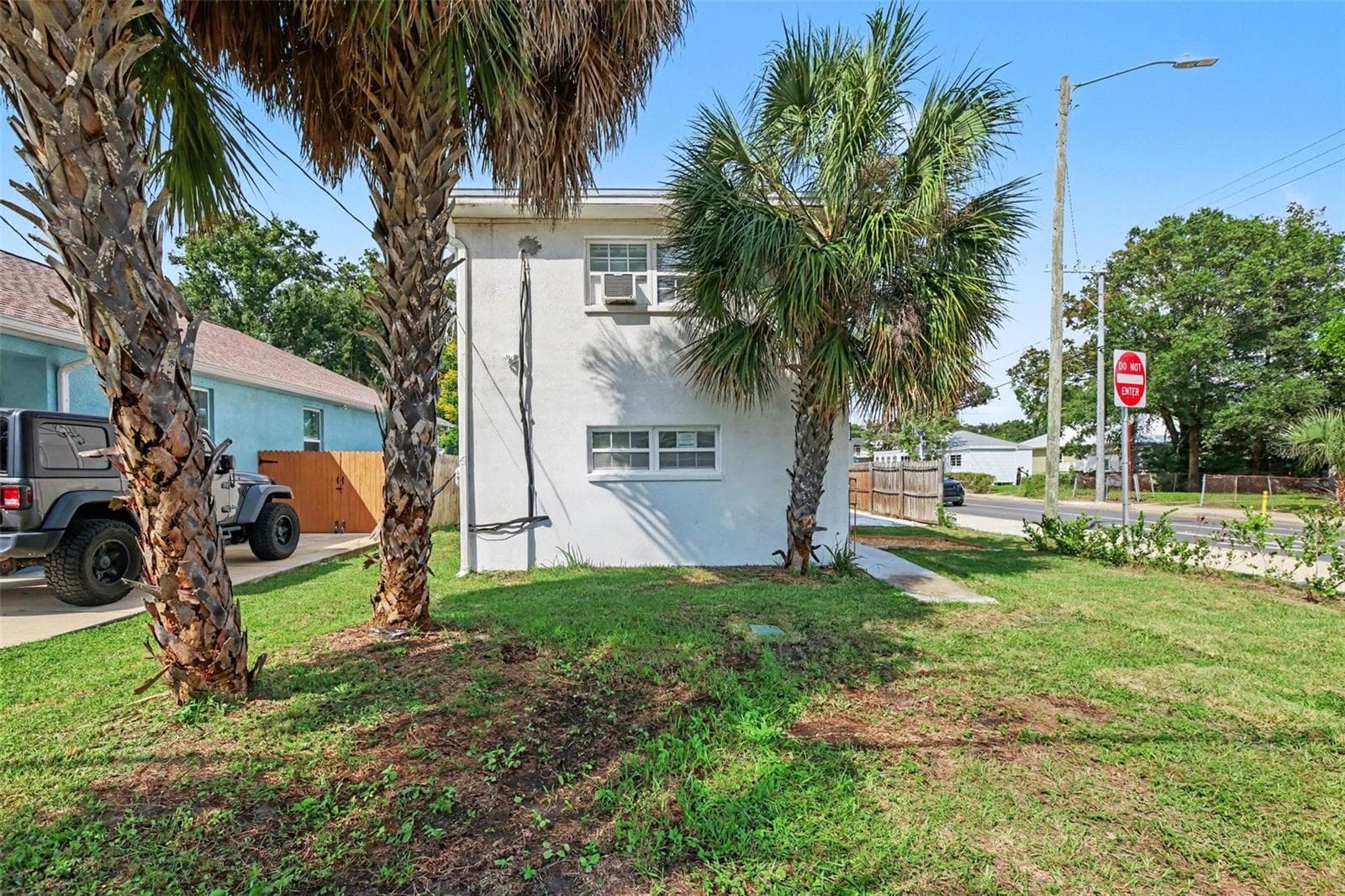 Single Family Residence at 301 W CHELSEA ST, TAMPA, photo 32 of 33