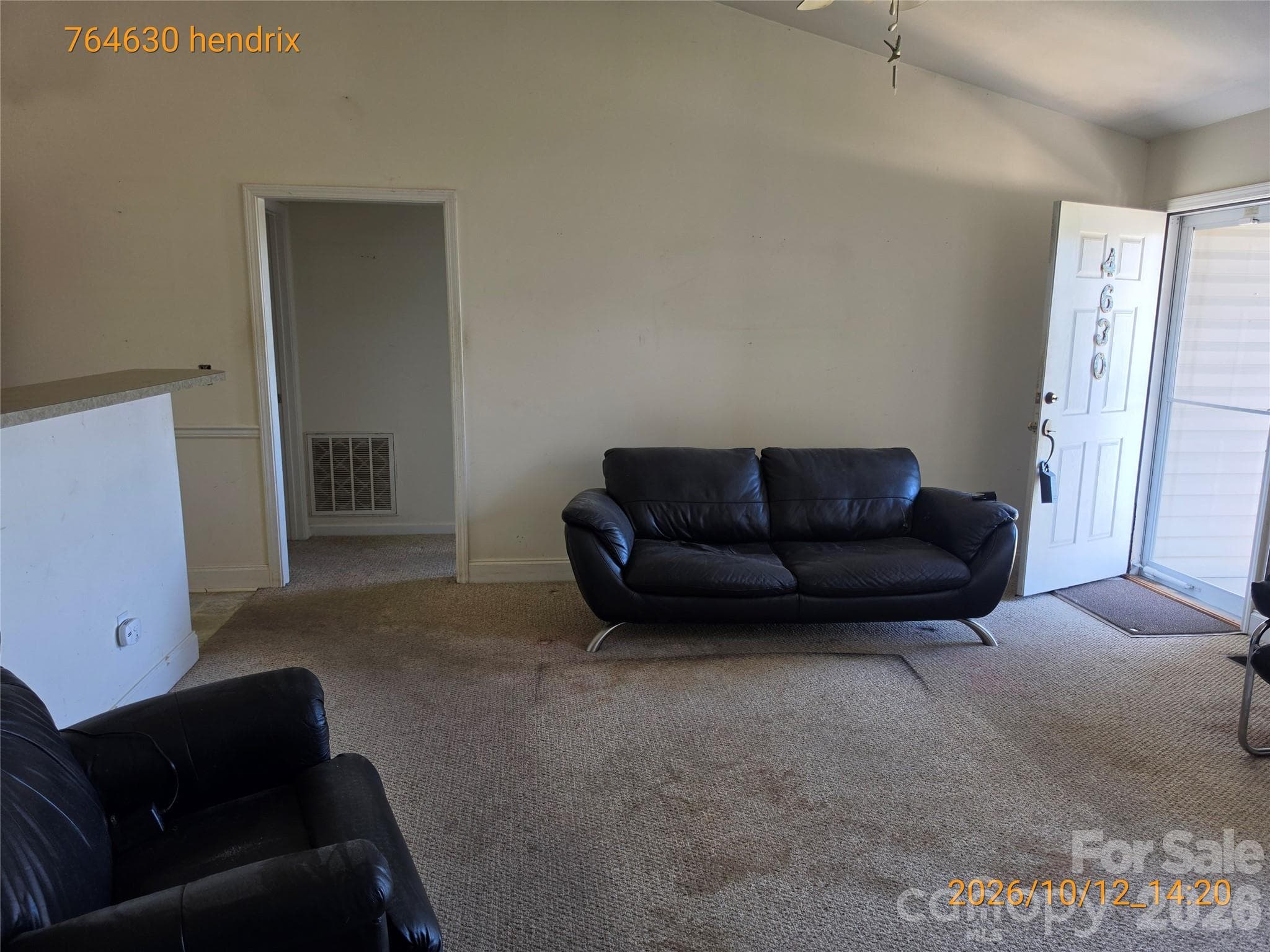 Single Family Residence at 4630 Hendrix Court, Concord, photo 3 of 10