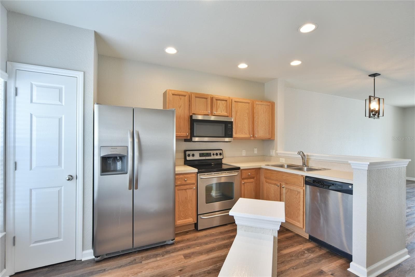 Townhouse at 4490 SW 49TH AVE, OCALA, photo 11 of 47