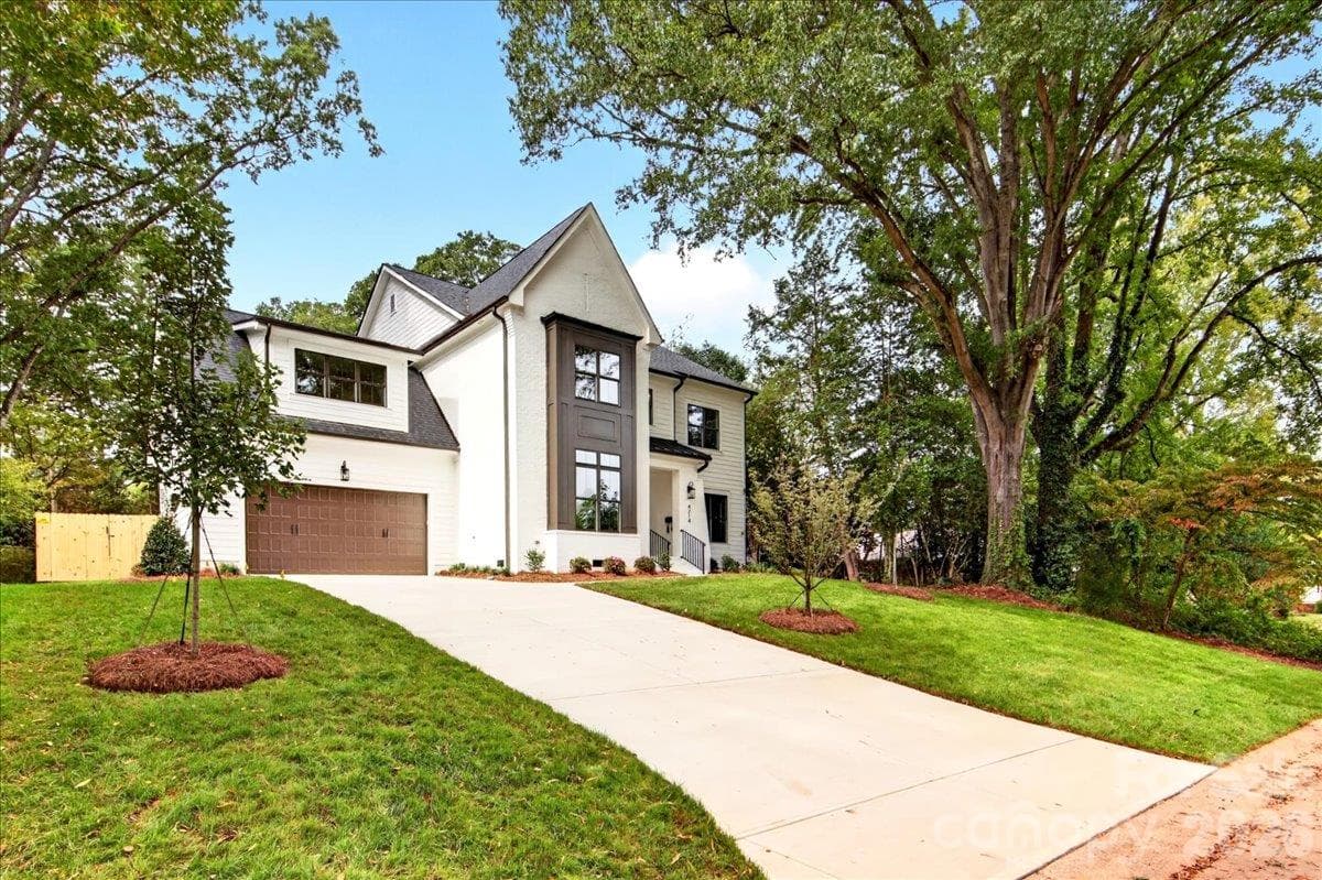 Single Family Residence at 4214 Waterbury Drive, Charlotte, photo 2 of 44