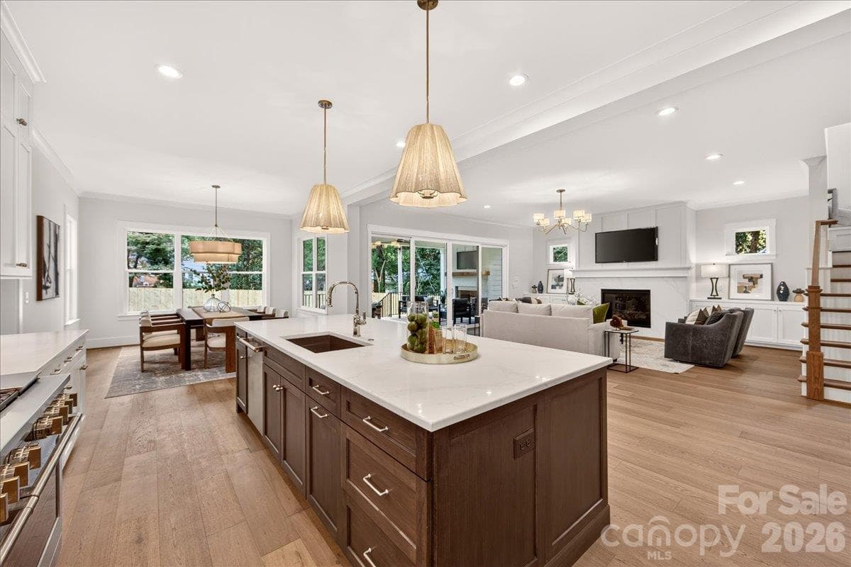 Single Family Residence at 4214 Waterbury Drive, Charlotte, photo 15 of 44