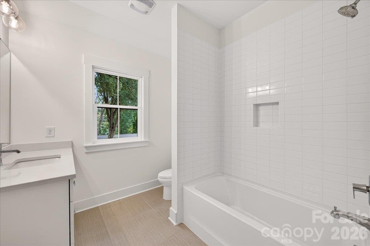 Single Family Residence at 4214 Waterbury Drive, Charlotte, photo 27 of 44