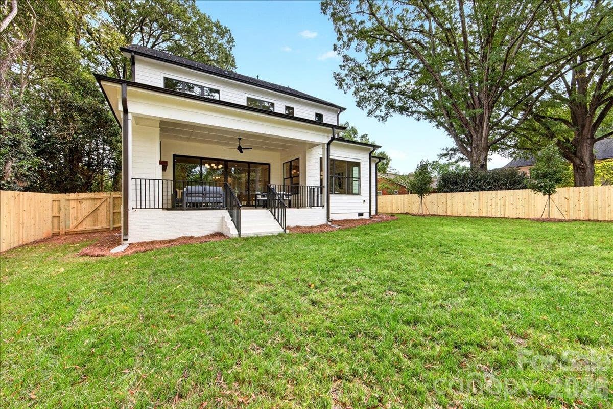 Single Family Residence at 4214 Waterbury Drive, Charlotte, photo 39 of 44