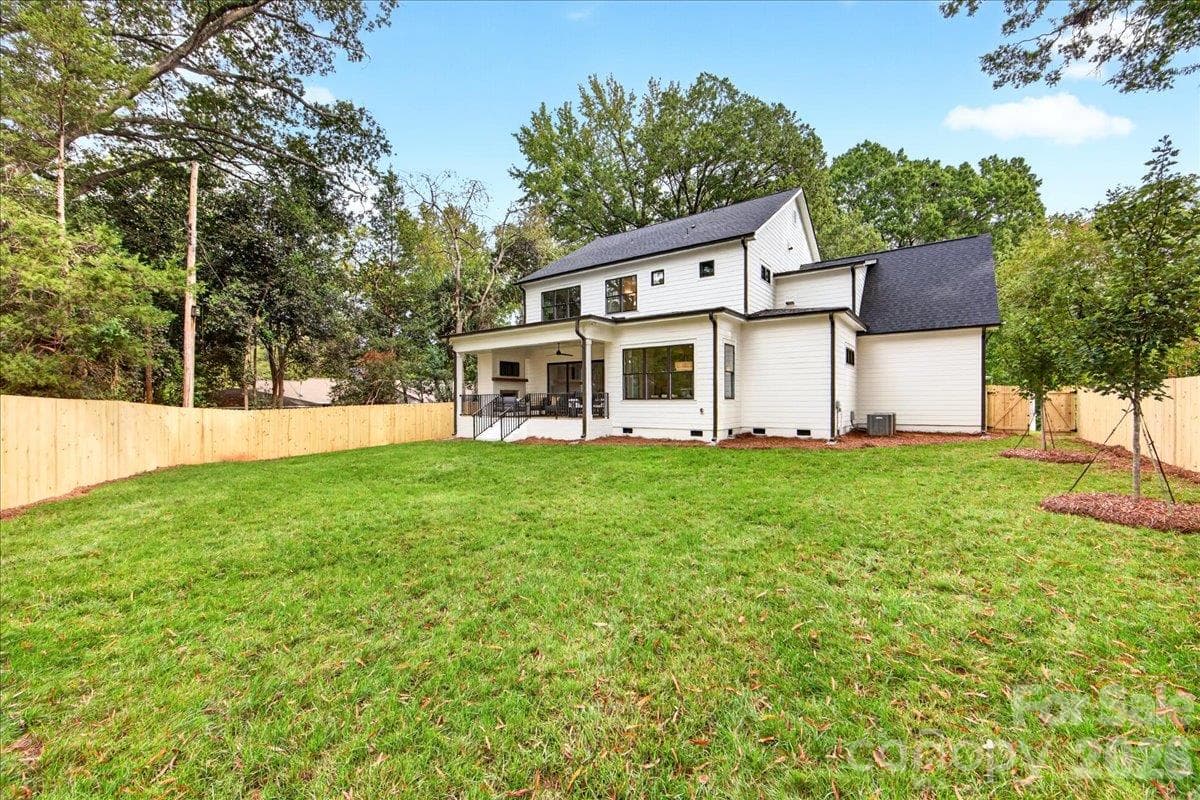 Single Family Residence at 4214 Waterbury Drive, Charlotte, photo 40 of 44
