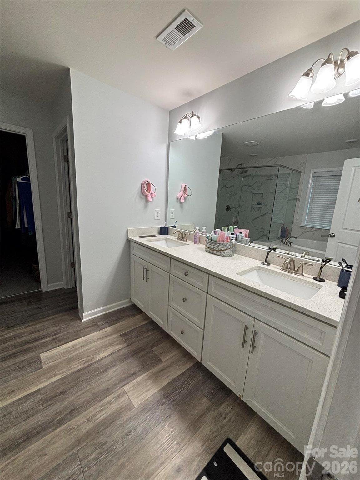 Single Family Residence at 5057 Devonshire Road, Denver, photo 21 of 25