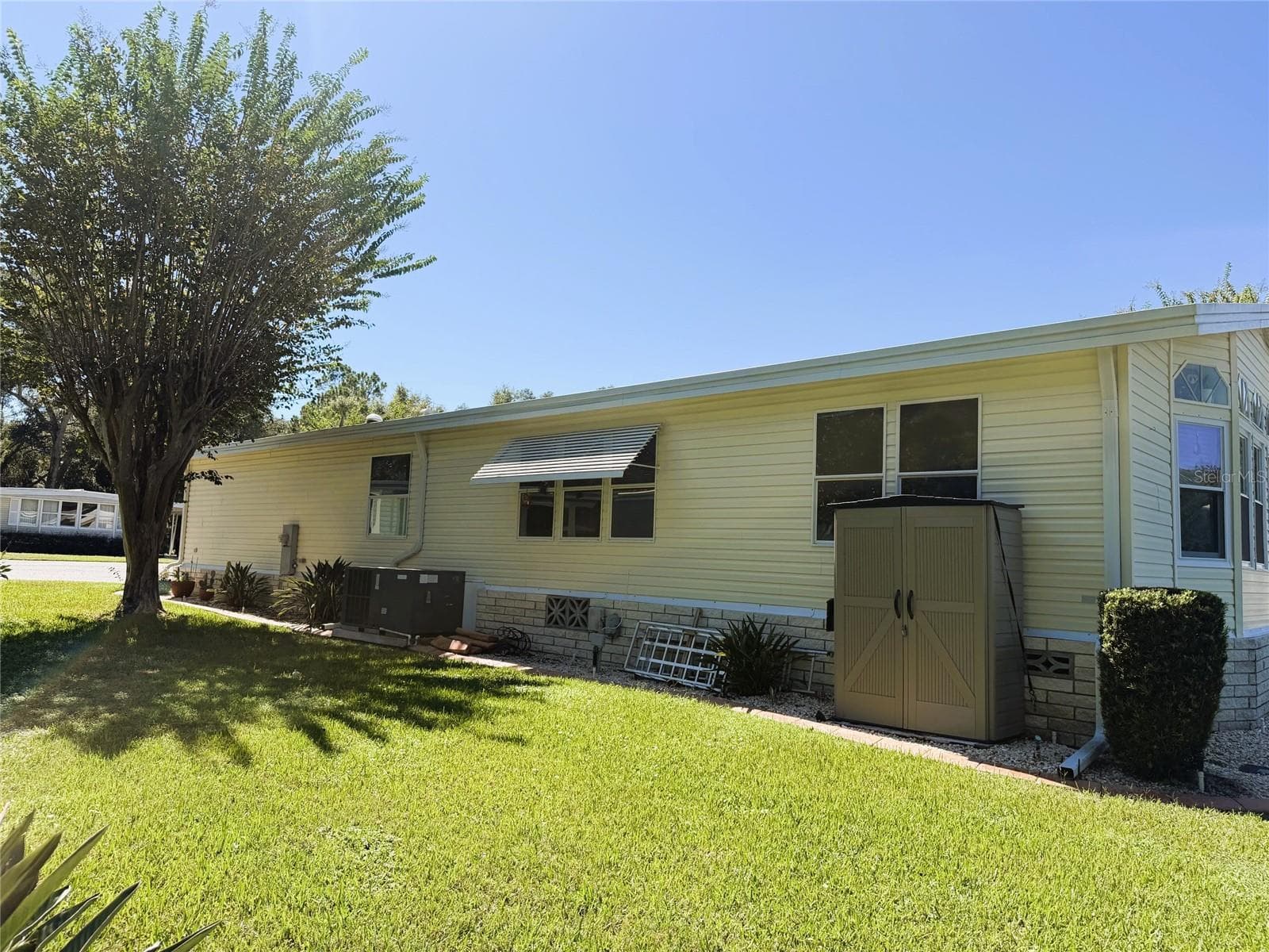 Manufactured Home at 122 TAMARISK WAY, LEESBURG, photo 10 of 64