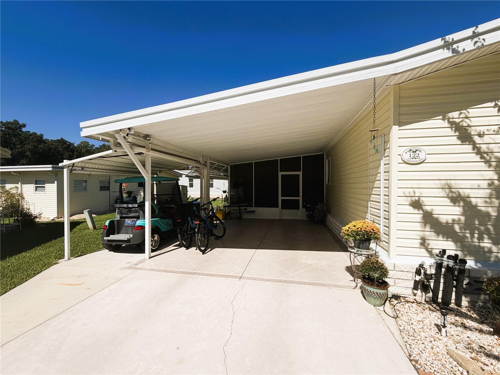Manufactured Home at 122 TAMARISK WAY, LEESBURG, photo 15 of 64