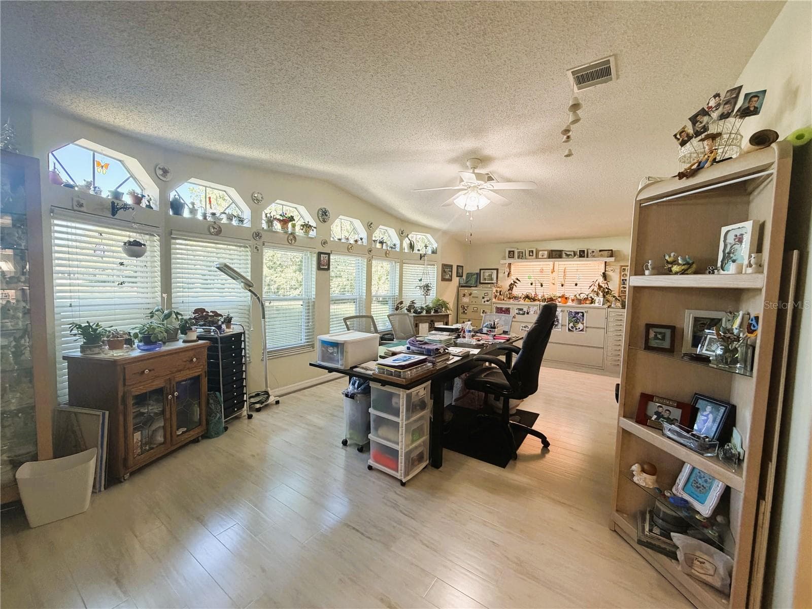 Manufactured Home at 122 TAMARISK WAY, LEESBURG, photo 37 of 64