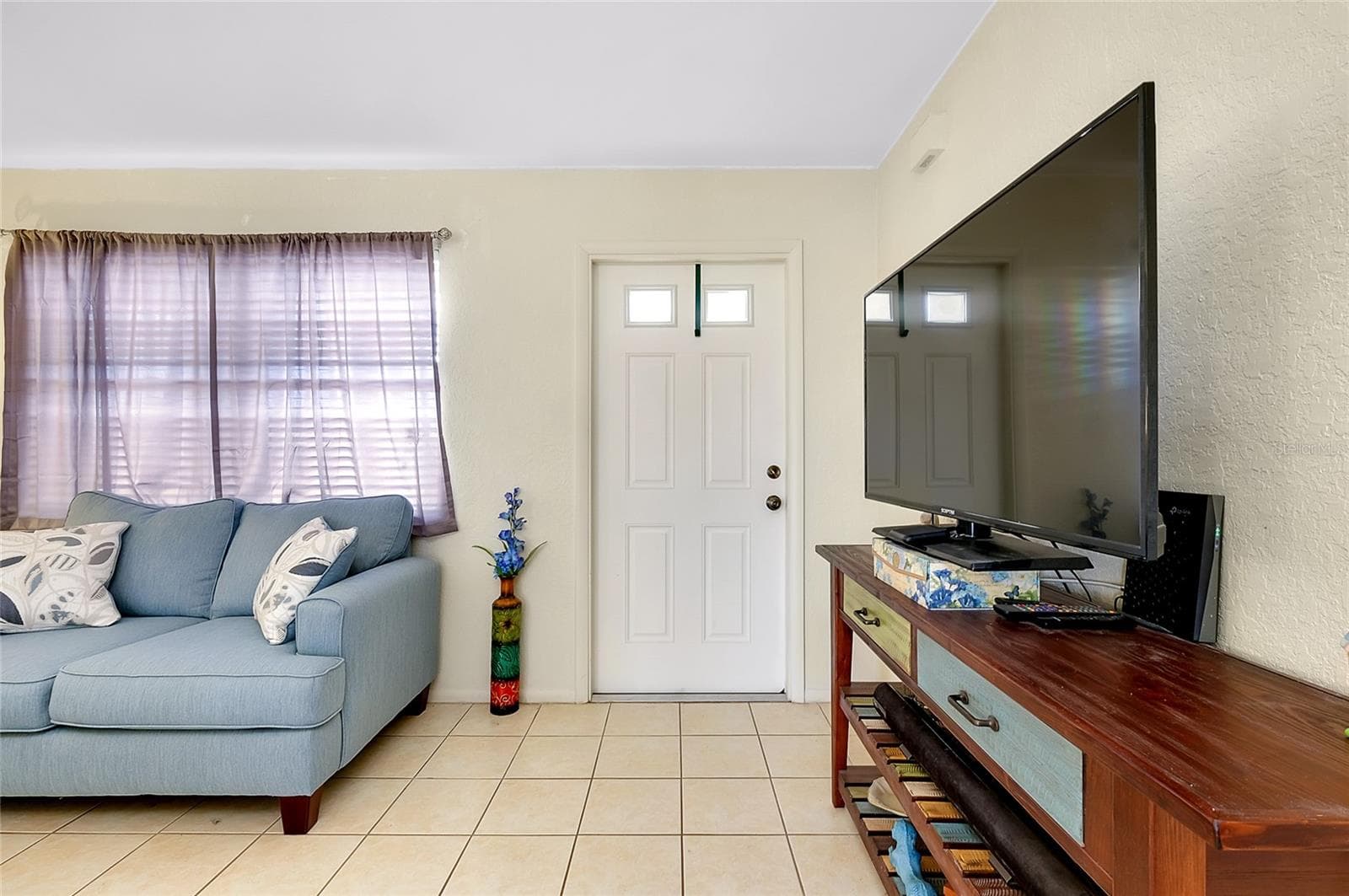 Single Family Residence at 144 ROTONDA CIR, ROTONDA WEST, photo 5 of 40
