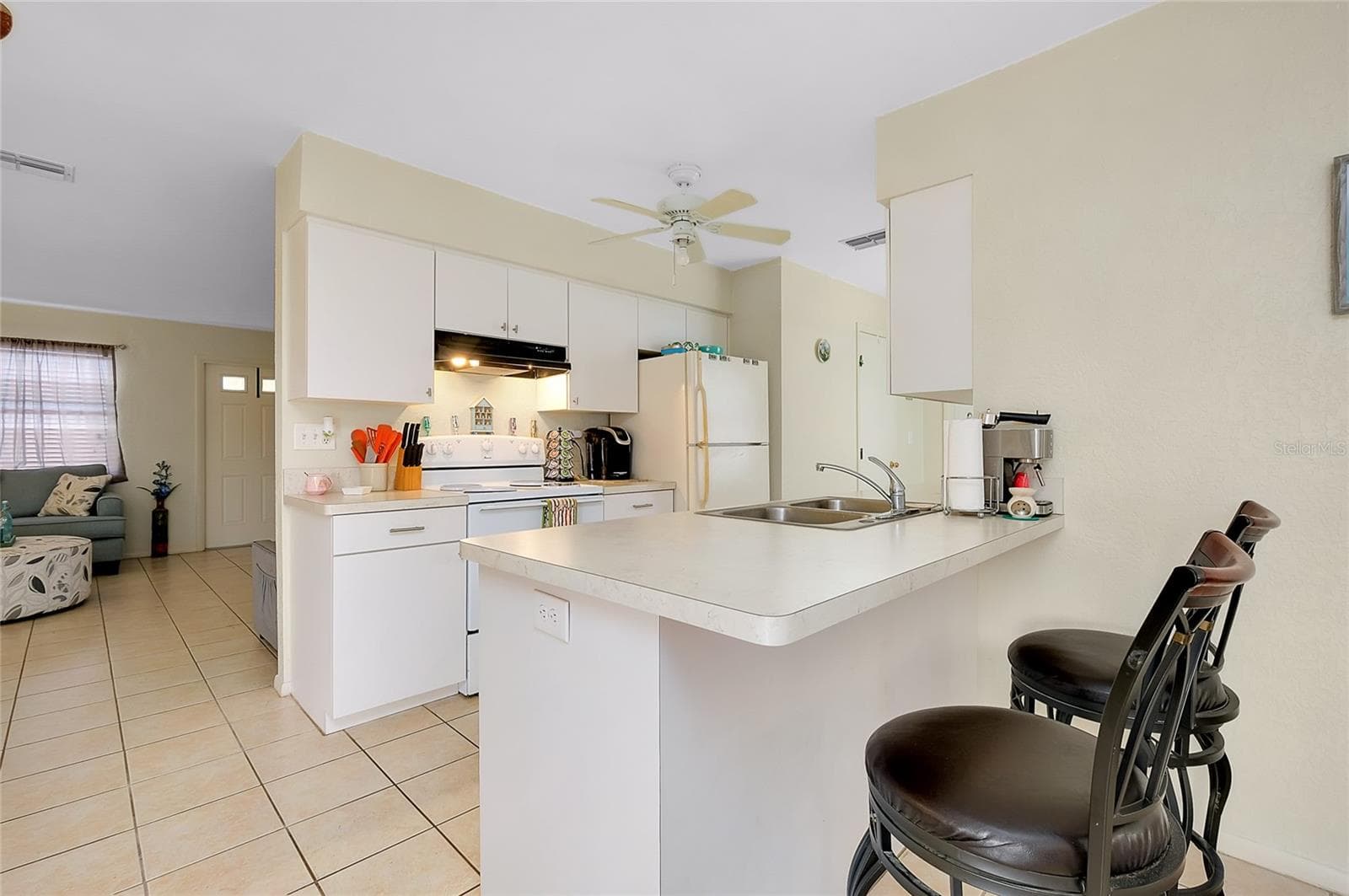 Single Family Residence at 144 ROTONDA CIR, ROTONDA WEST, photo 8 of 40