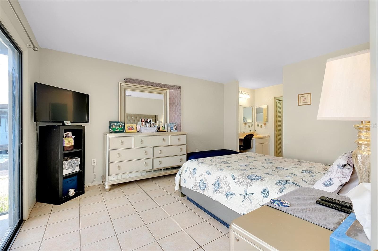 Single Family Residence at 144 ROTONDA CIR, ROTONDA WEST, photo 18 of 40