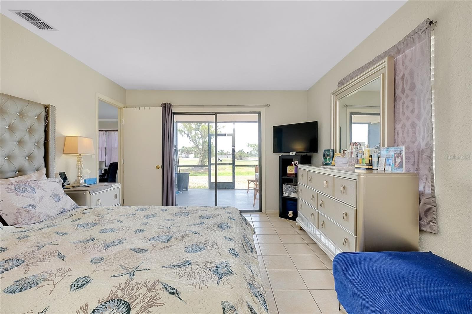 Single Family Residence at 144 ROTONDA CIR, ROTONDA WEST, photo 21 of 40