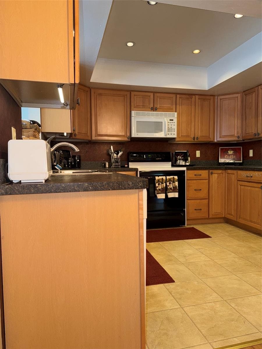 Single Family Residence at 5525 S KLINE TER, INVERNESS, photo 7 of 27