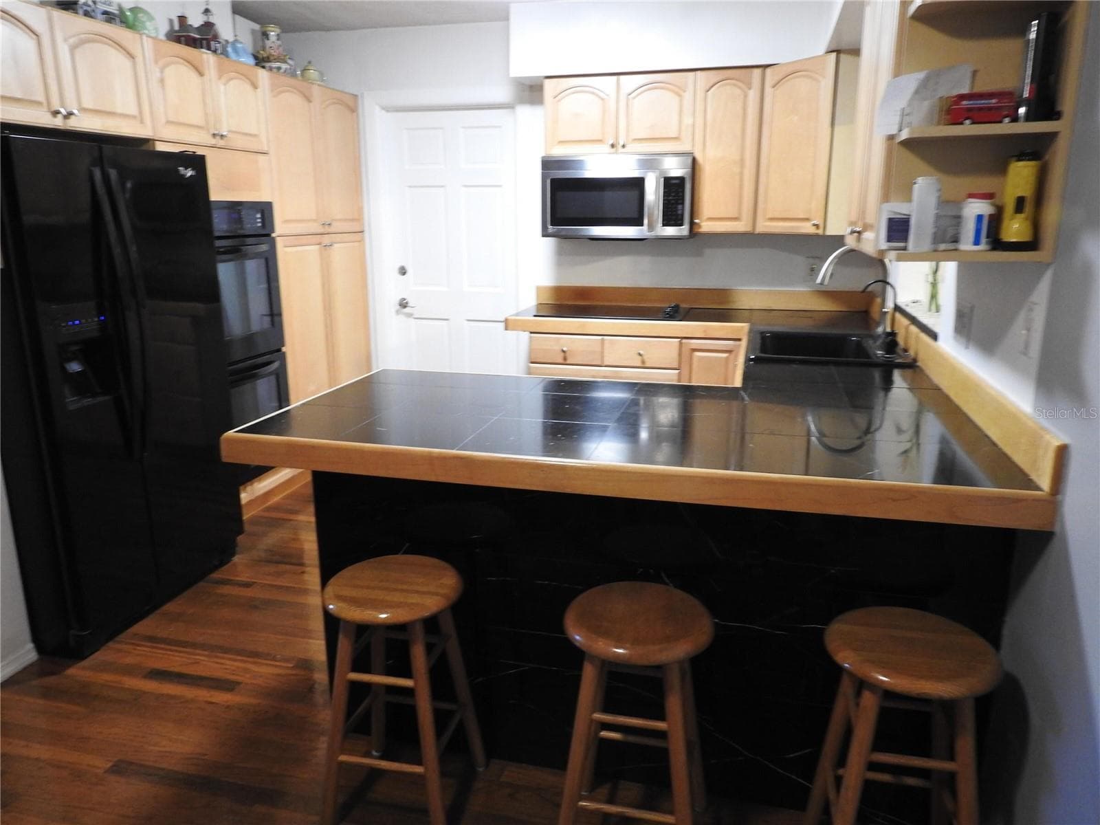 Single Family Residence at 7611 SENRAB DR, BRADENTON, photo 17 of 116
