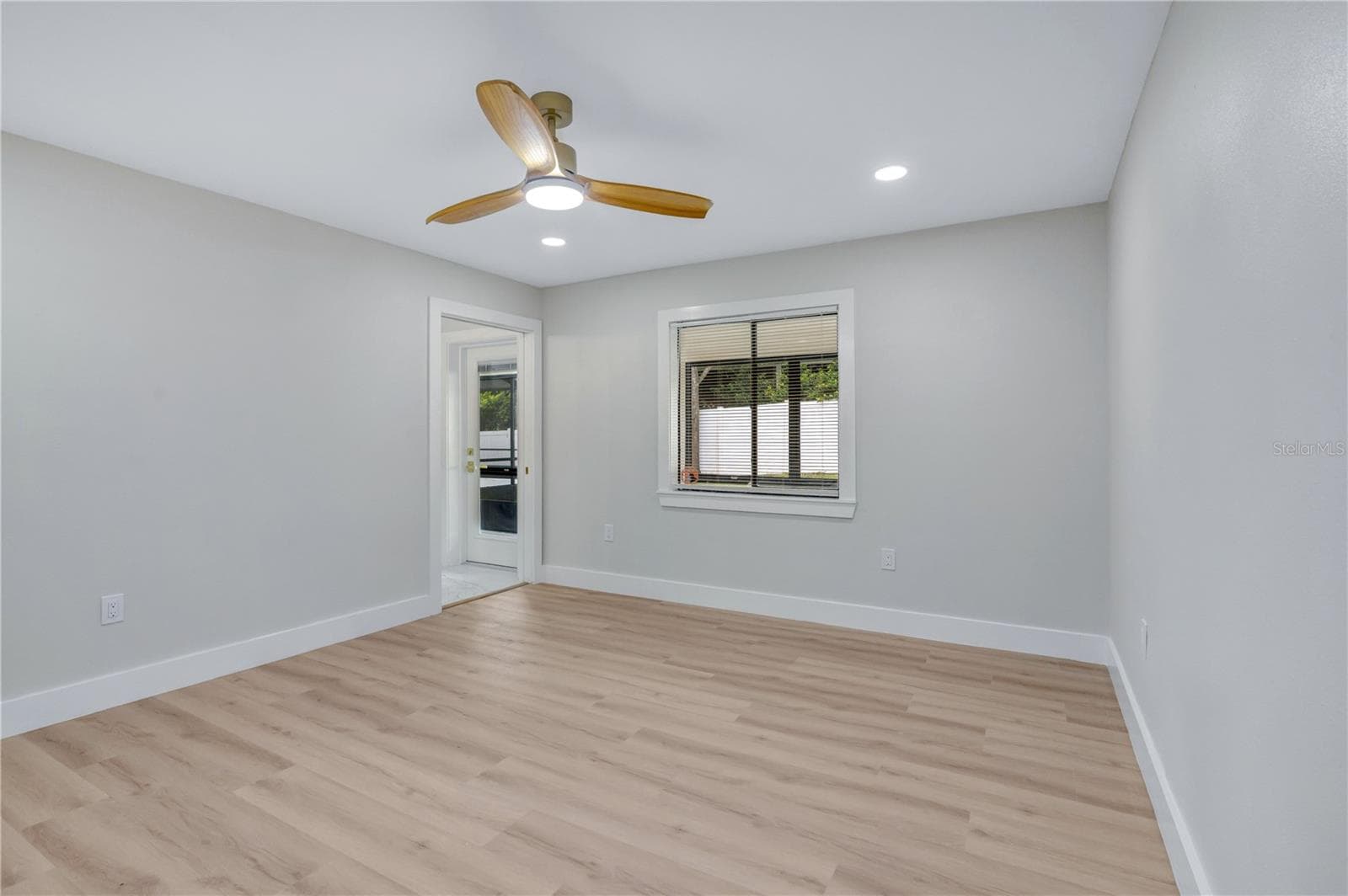 Single Family Residence at 2637 GRACE MNR, LAKELAND, photo 35 of 42