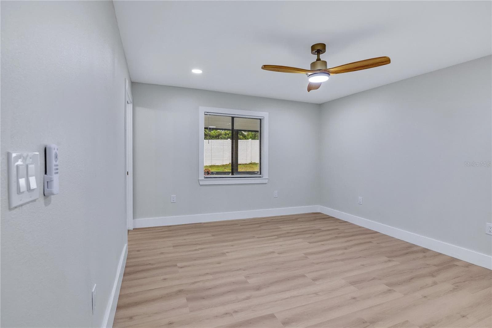 Single Family Residence at 2637 GRACE MNR, LAKELAND, photo 36 of 42