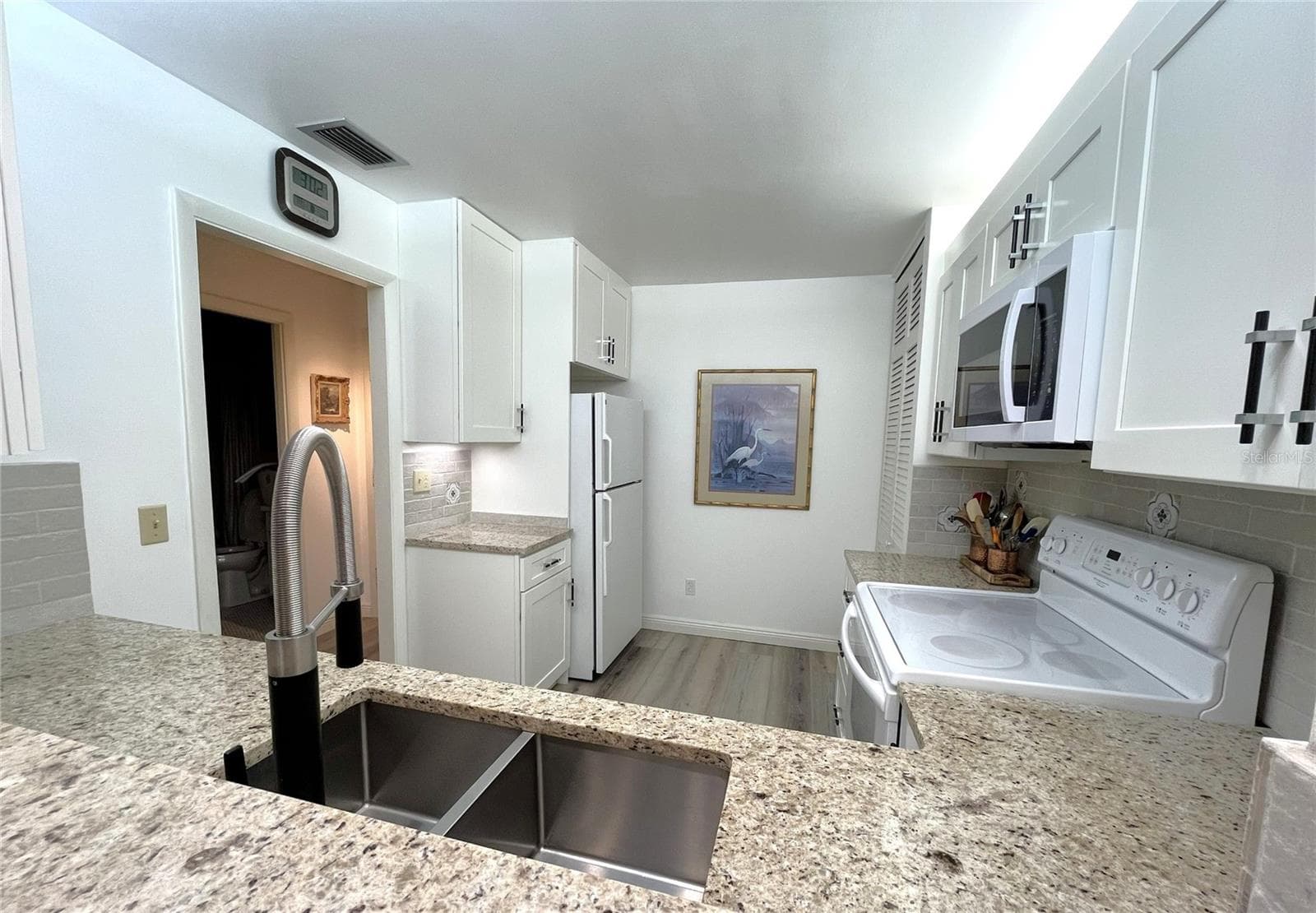 Condominium at 100 BLUFF VIEW DR #211A, BELLEAIR BLUFFS, photo 8 of 48