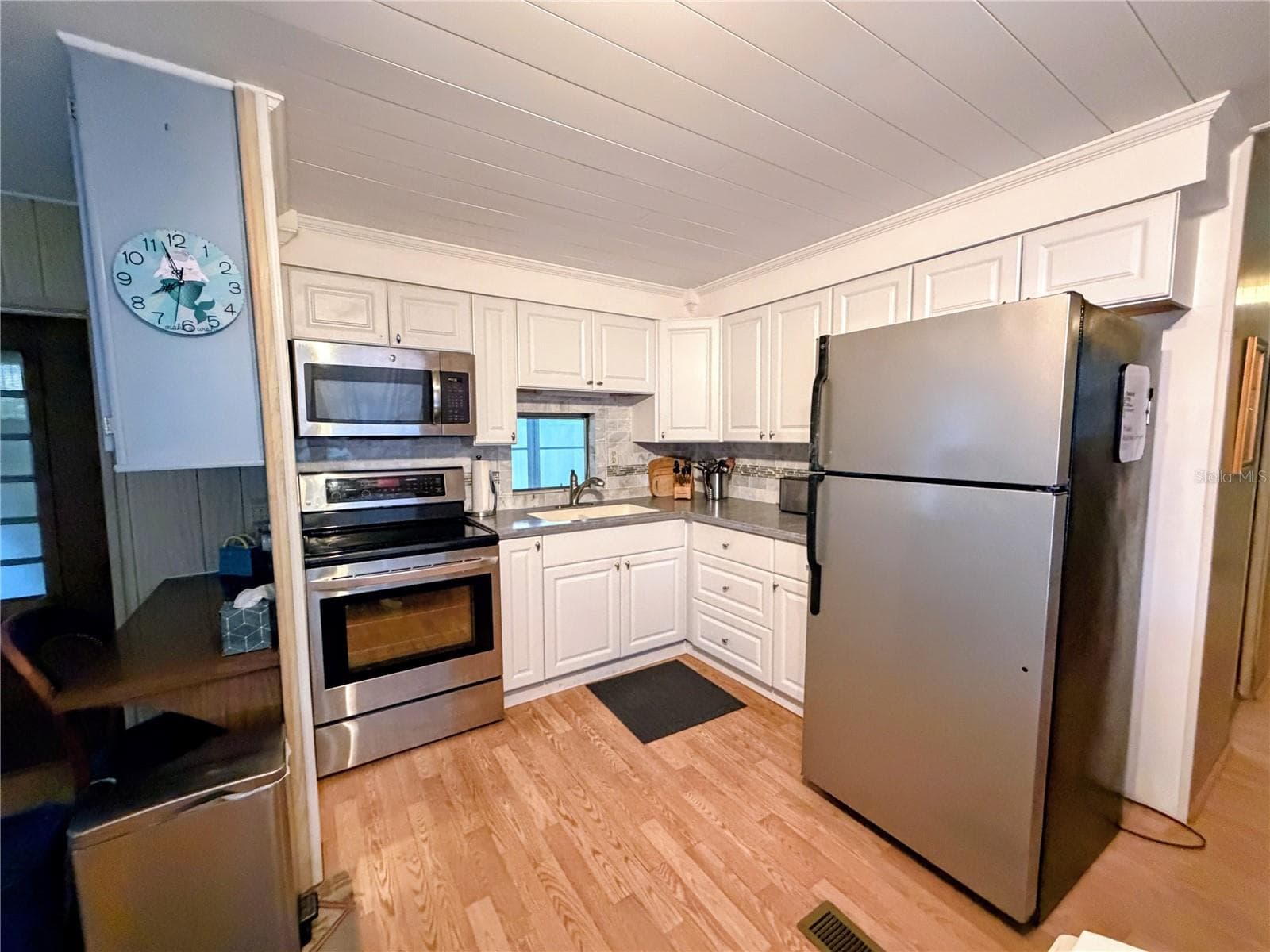 Mobile Home at 855 S GREEN CIR, VENICE, photo 4 of 19