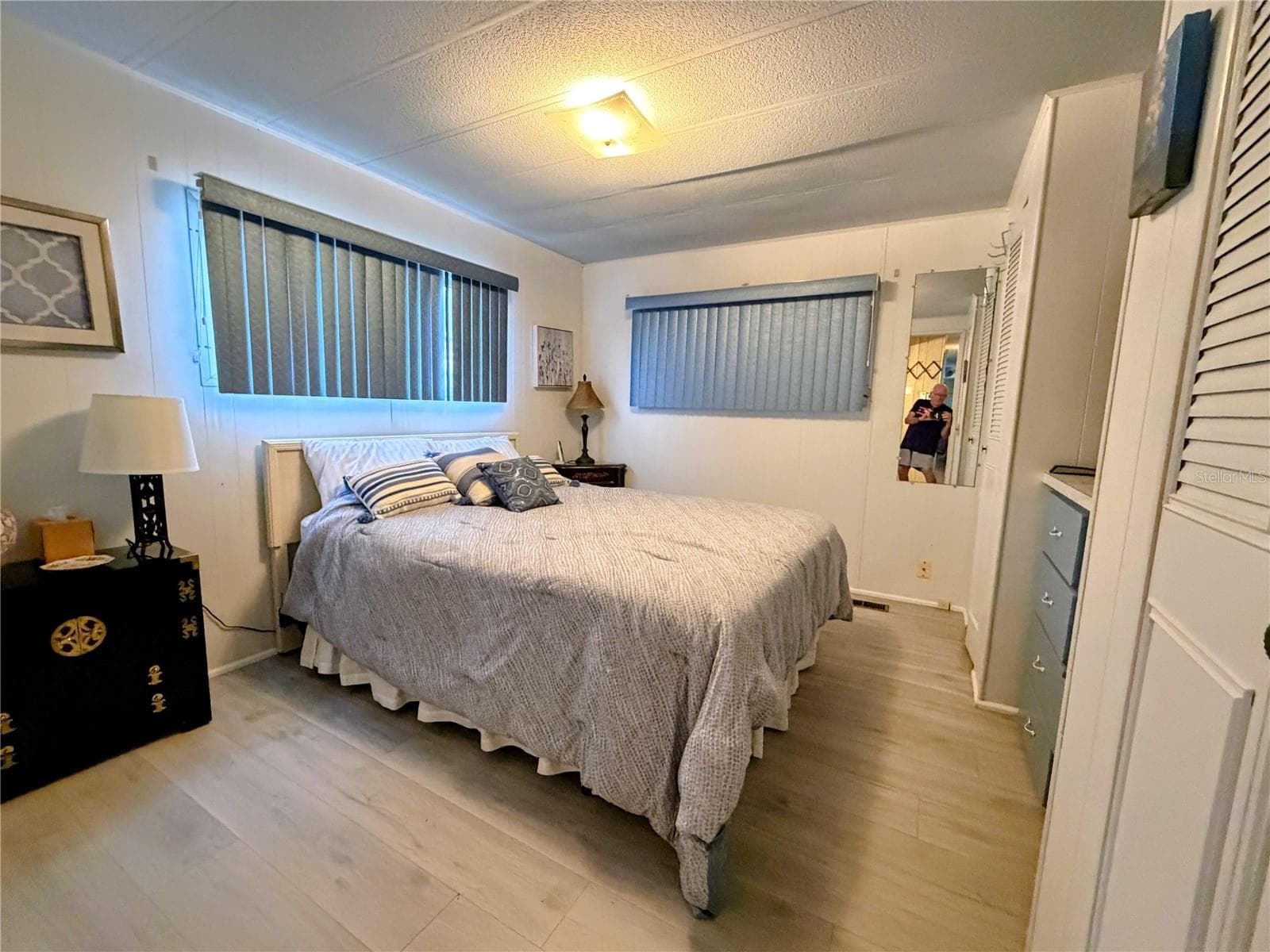 Mobile Home at 855 S GREEN CIR, VENICE, photo 8 of 19