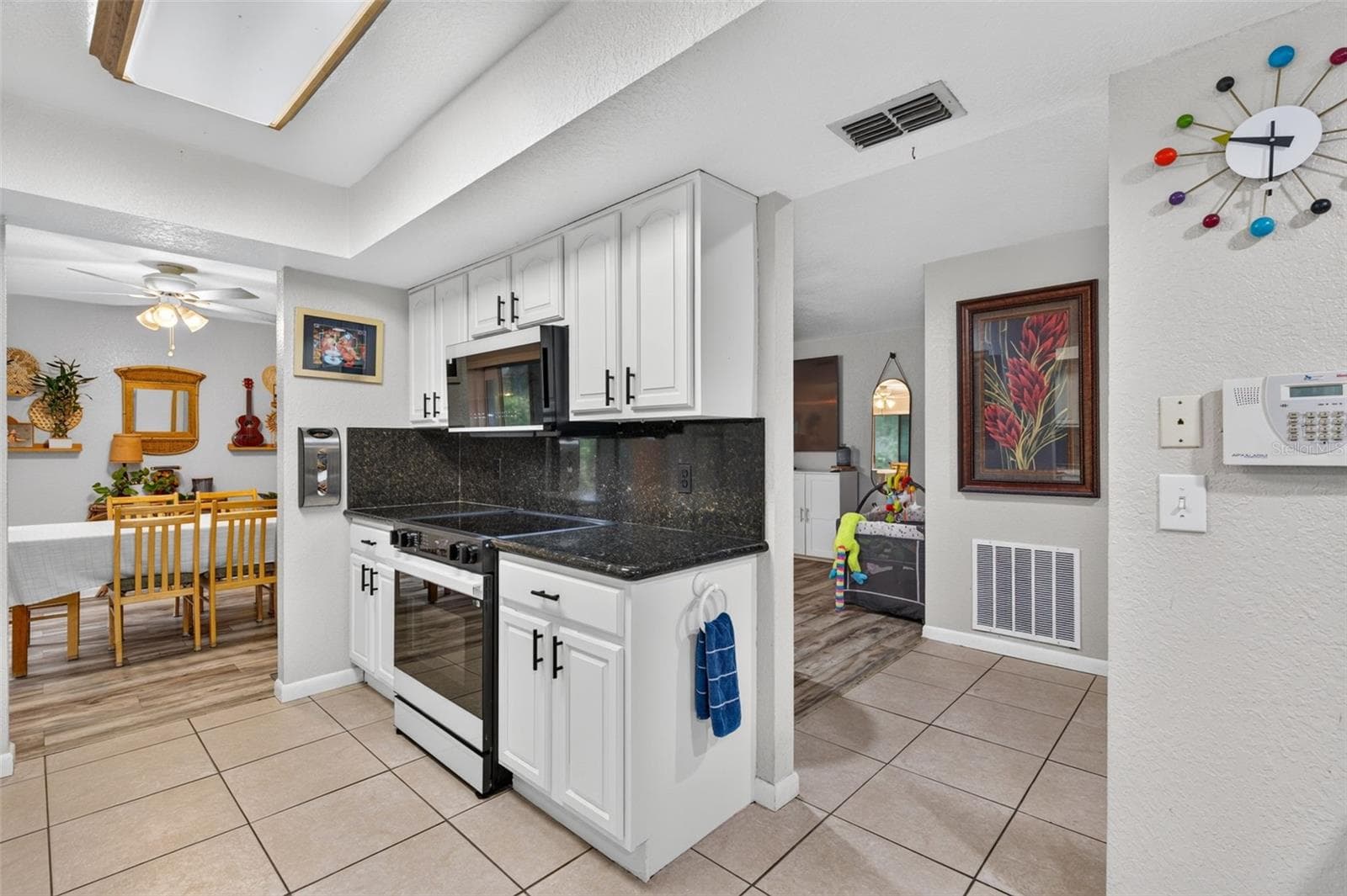 Single Family Residence at 9259 119TH WAY, SEMINOLE, photo 8 of 47