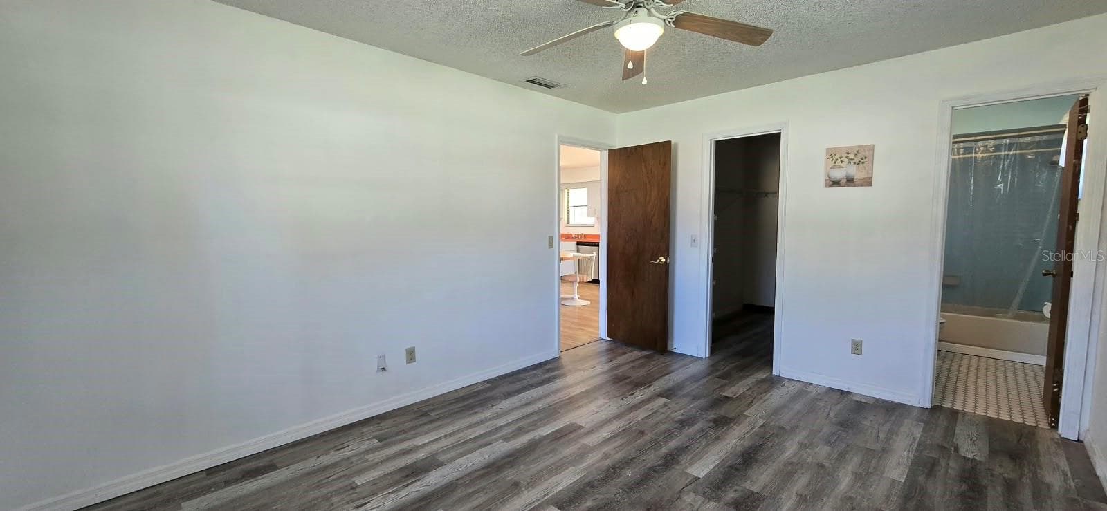 Single Family Residence at 541 SUNSET AVE, UMATILLA, photo 12 of 36