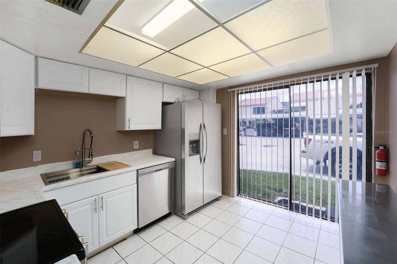 Newly remodeled. Dropdowns have been removed. - 8719 COVE CT #10, TAMPA