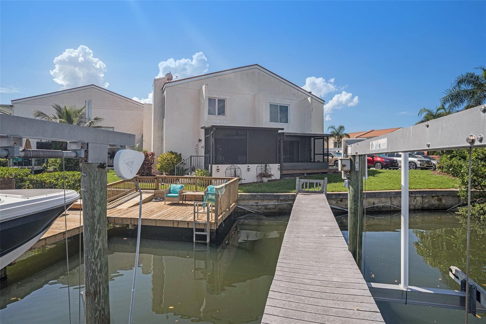 Private-deeded dock - 8719 COVE CT #10, TAMPA