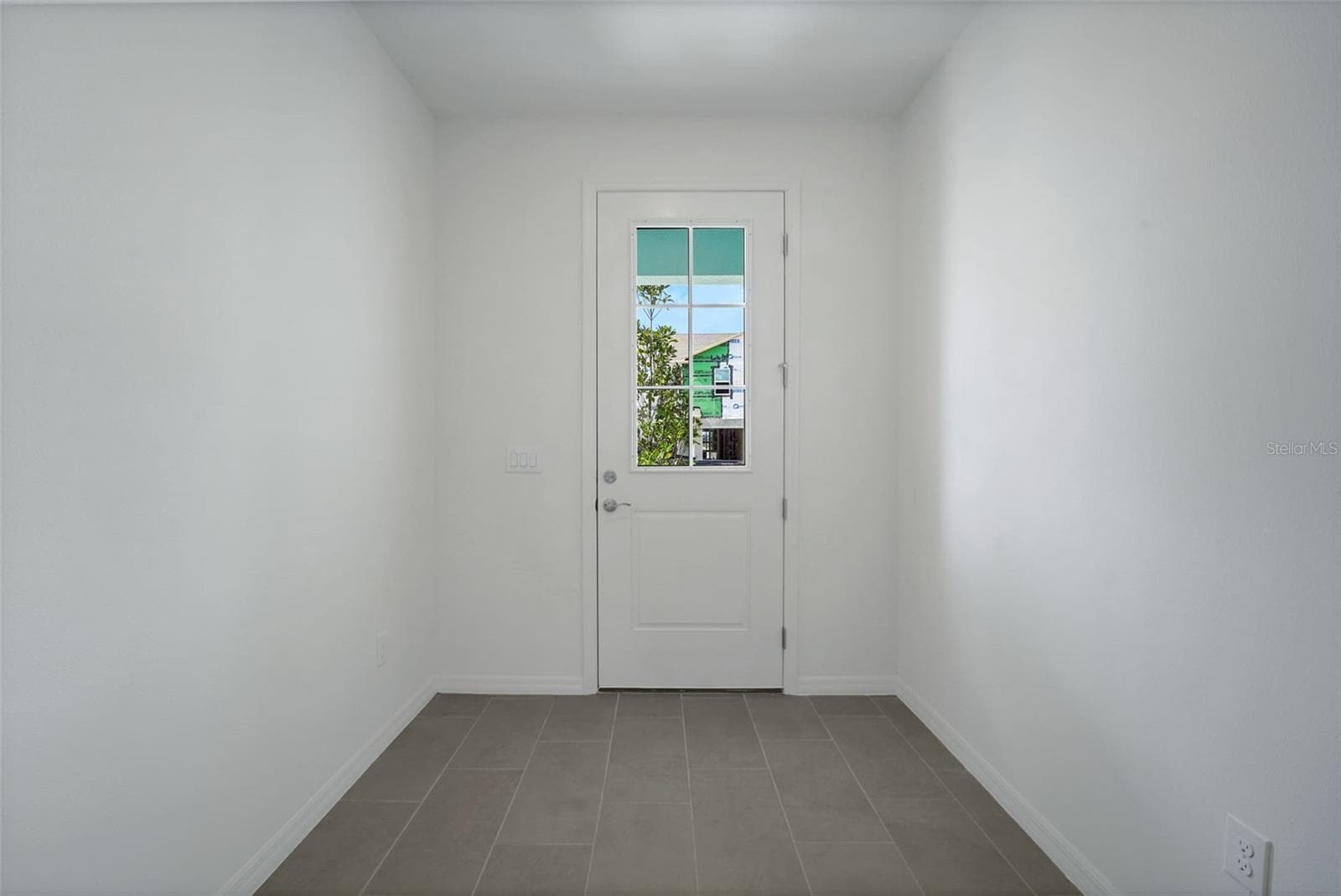 Townhouse at 31630 OCEAN BREEZE DR, SAN ANTONIO, photo 6 of 26