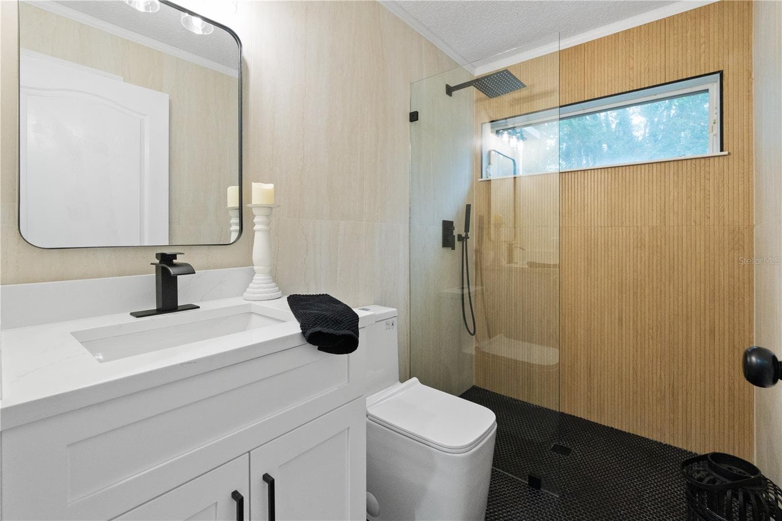 Pool bath - 4730 WRENTHAM PL, PALM HARBOR