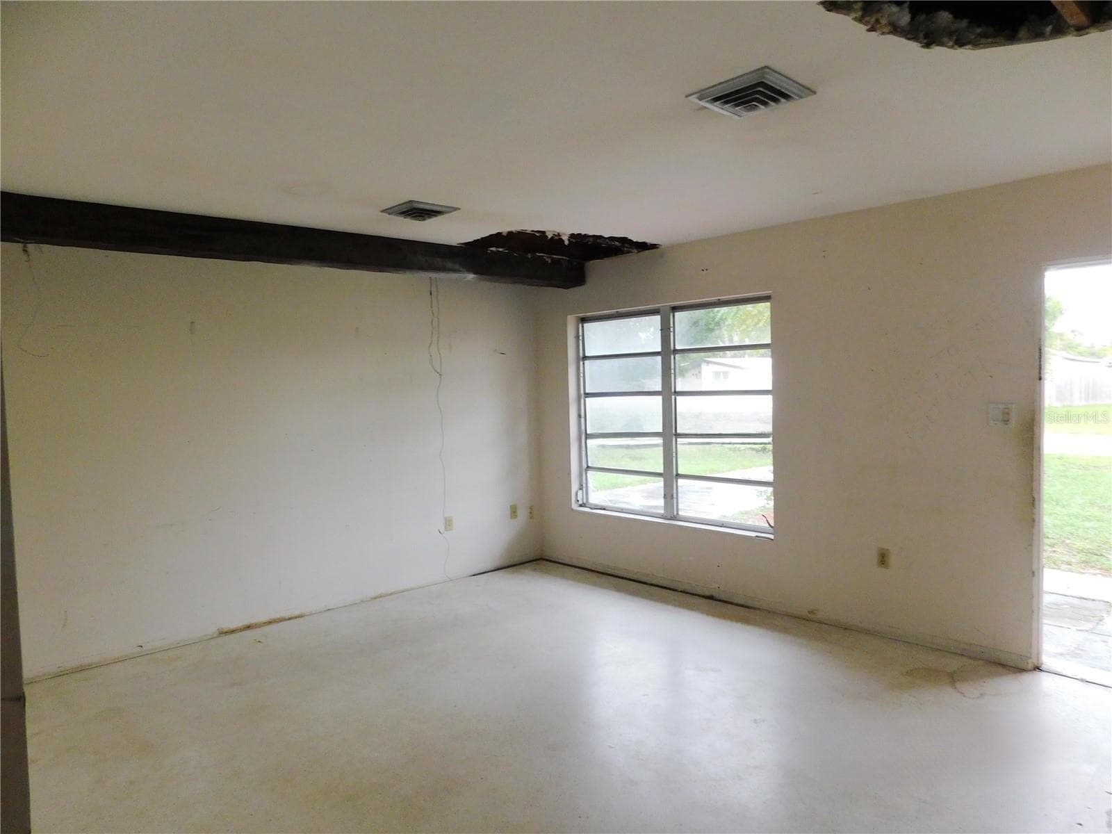 Single Family Residence at 3724 LALANI BLVD, SARASOTA, photo 4 of 18