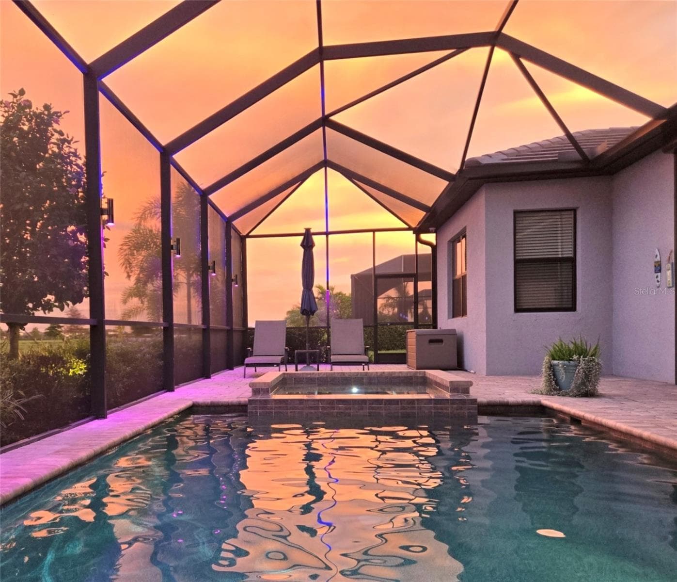Enjoy morning coffee over the beautiful sunseet - 4915 SPARKLING SEA LN, BRADENTON