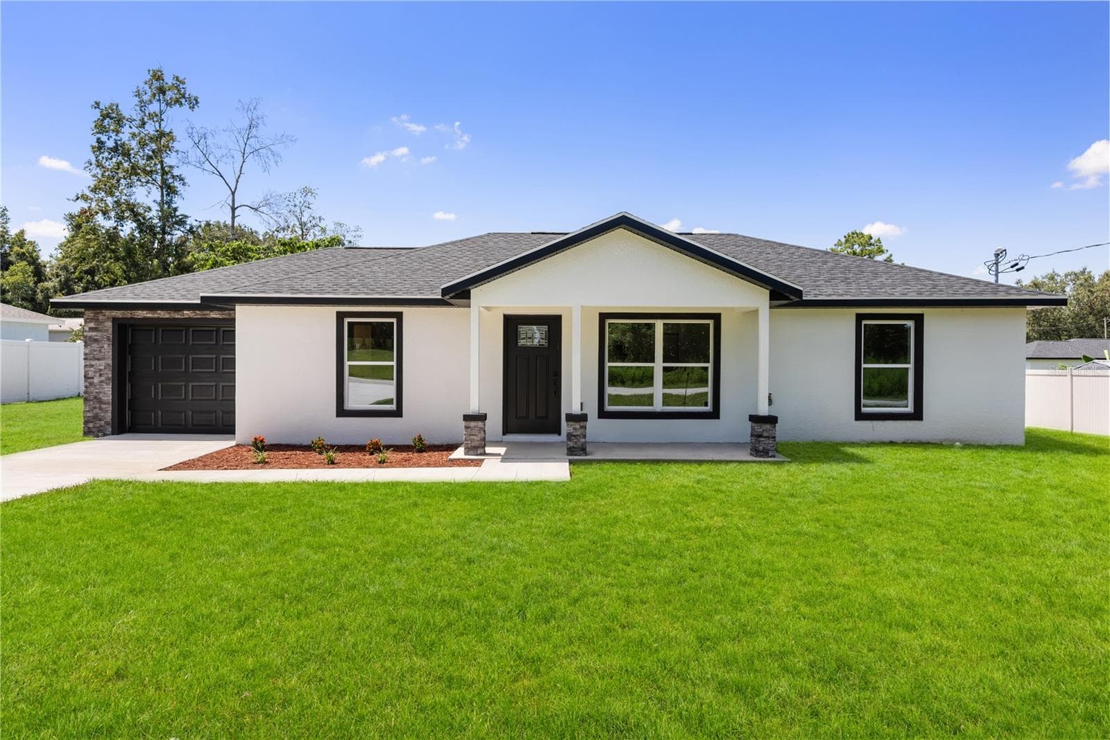 Single Family Residence at 21950 SW MARINE BLVD, DUNNELLON, photo 2 of 15