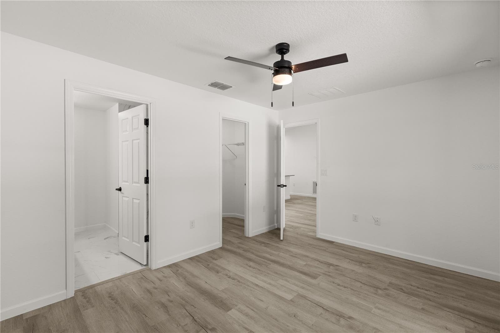 Single Family Residence at 21950 SW MARINE BLVD, DUNNELLON, photo 5 of 15