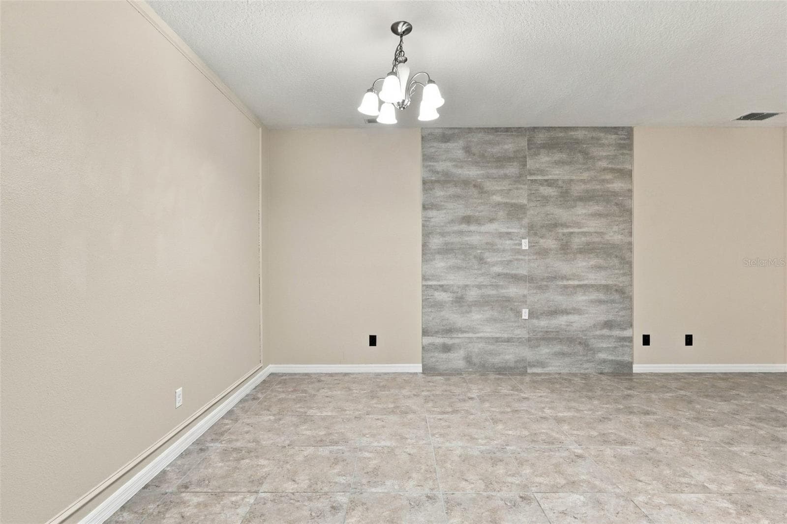 Single Family Residence at 12061 SAWGRASS RESERVE BLVD, ORLANDO, photo 9 of 40