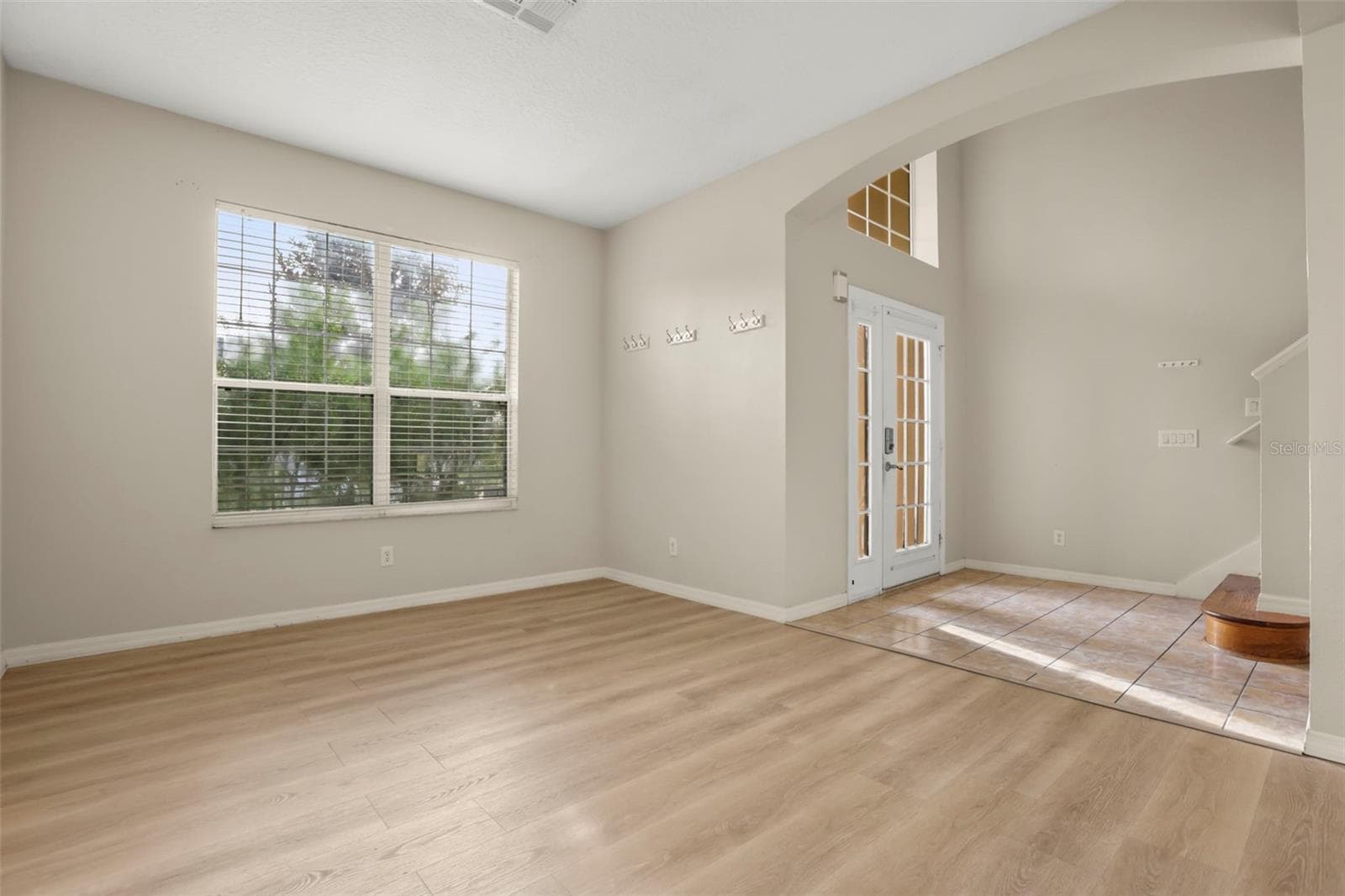 Single Family Residence at 1418 SPRING FEST LN, ORLANDO, photo 6 of 50