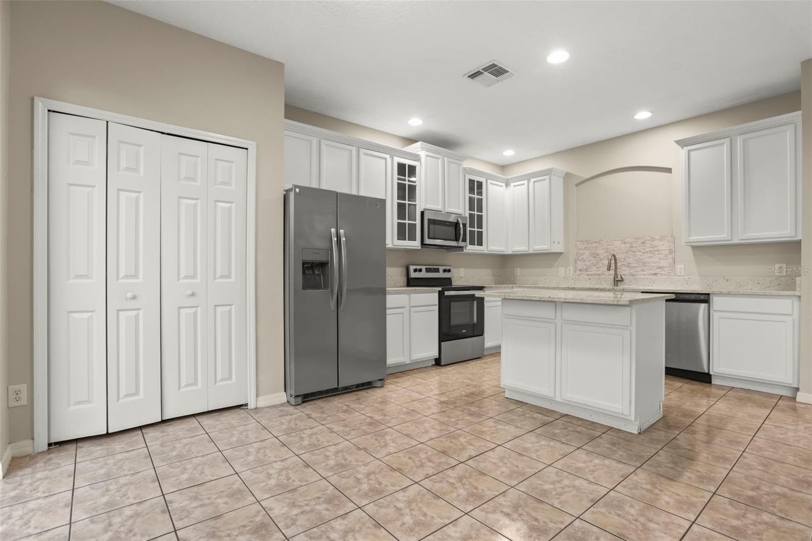 Single Family Residence at 1418 SPRING FEST LN, ORLANDO, photo 15 of 50