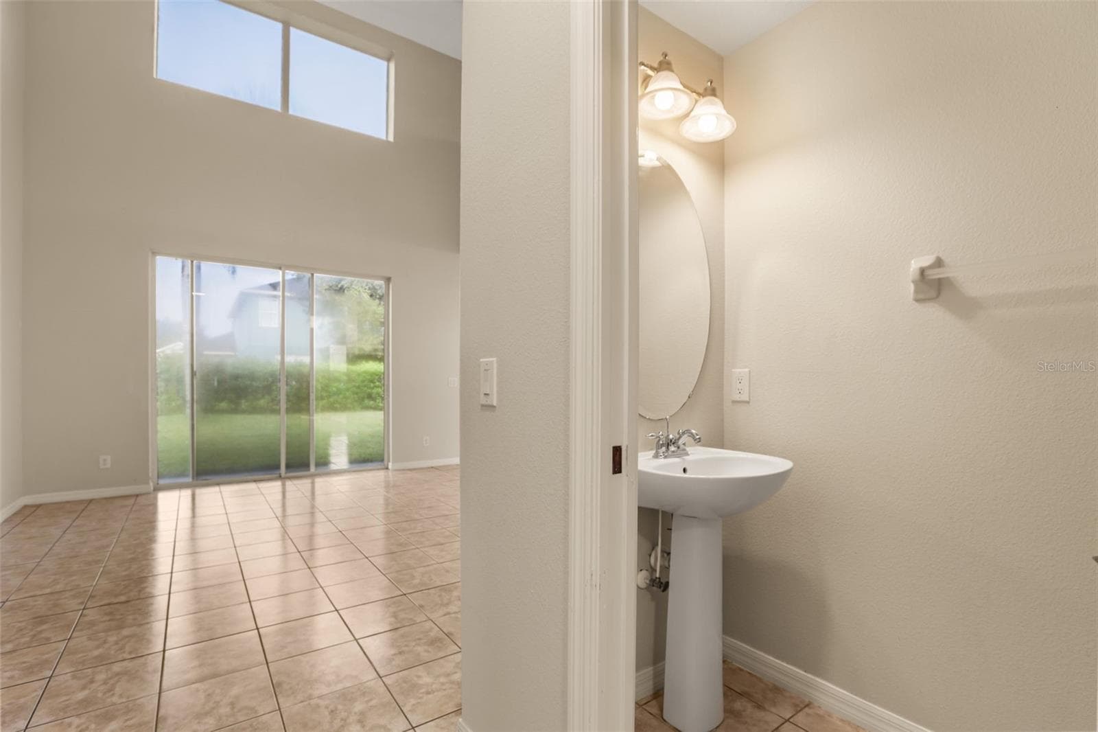 Single Family Residence at 1418 SPRING FEST LN, ORLANDO, photo 17 of 50