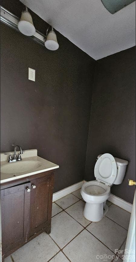 1/2 bath inside detached 2-car garage. - 2660 Stagbuck Drive, Gastonia