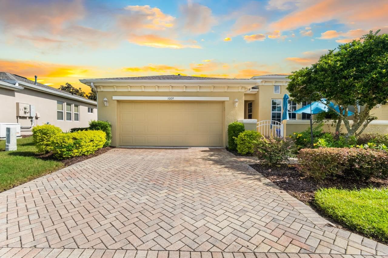 Paver driveway - 1009 CHELSEA GREENS CT #37, SUN CITY CENTER