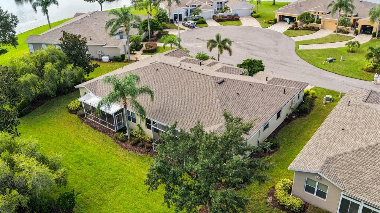 Close the Florida amazing waterways - 1009 CHELSEA GREENS CT #37, SUN CITY CENTER