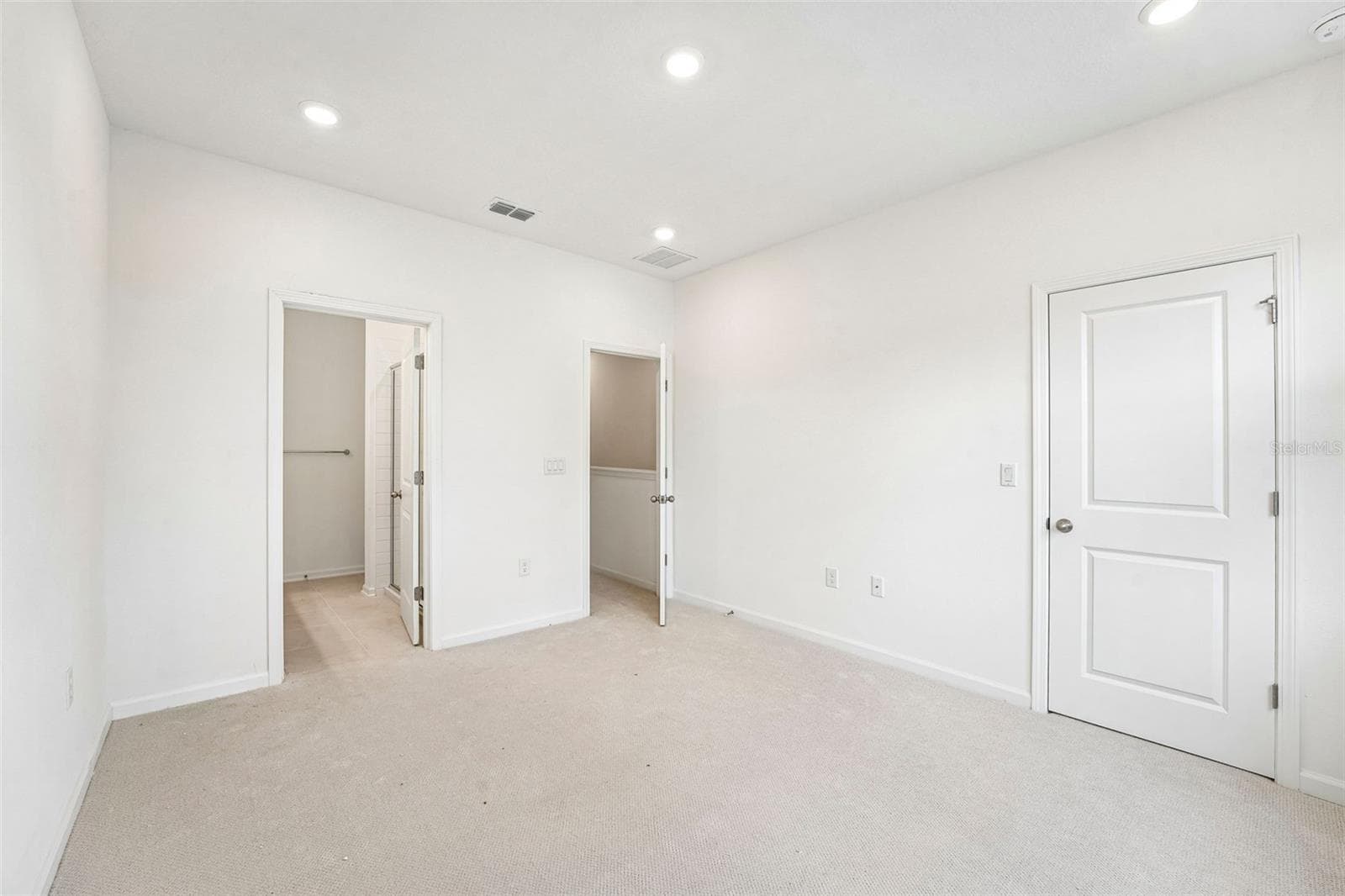 Townhouse at ELLIS COVE, JACKSONVILLE, photo 18 of 30