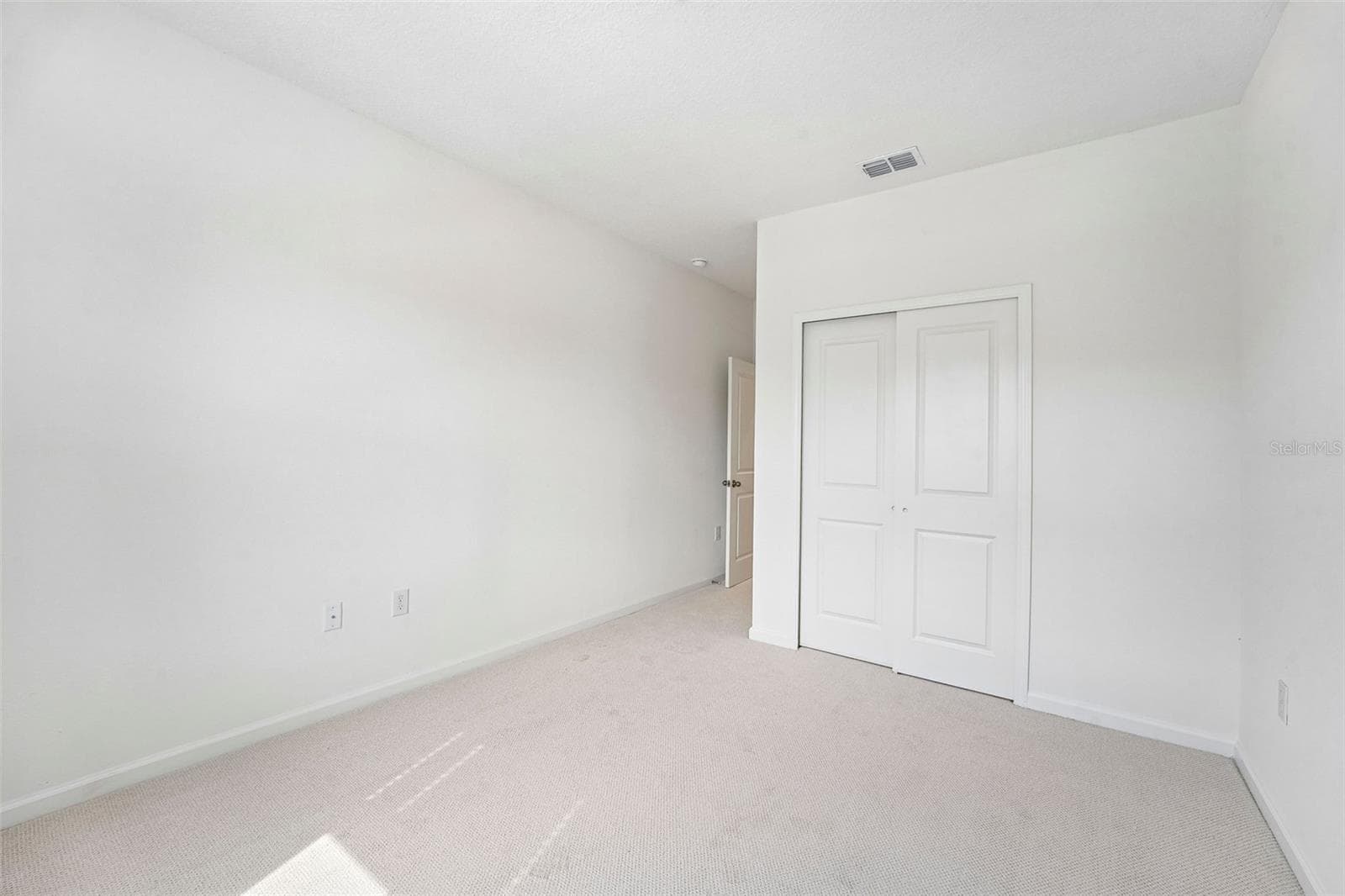 Townhouse at ELLIS COVE, JACKSONVILLE, photo 26 of 30
