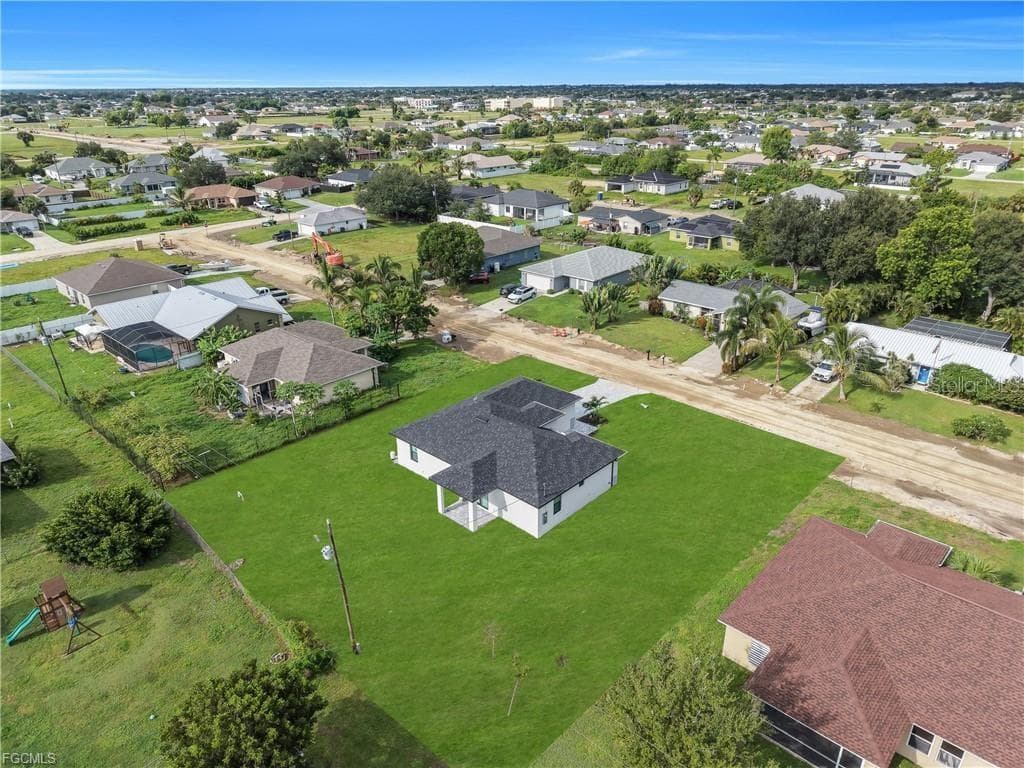 Single Family Residence at 1909 NE 19TH PL, CAPE CORAL, photo 33 of 36