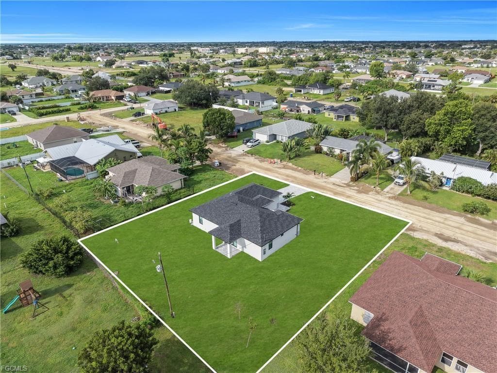 Single Family Residence at 1909 NE 19TH PL, CAPE CORAL, photo 34 of 36