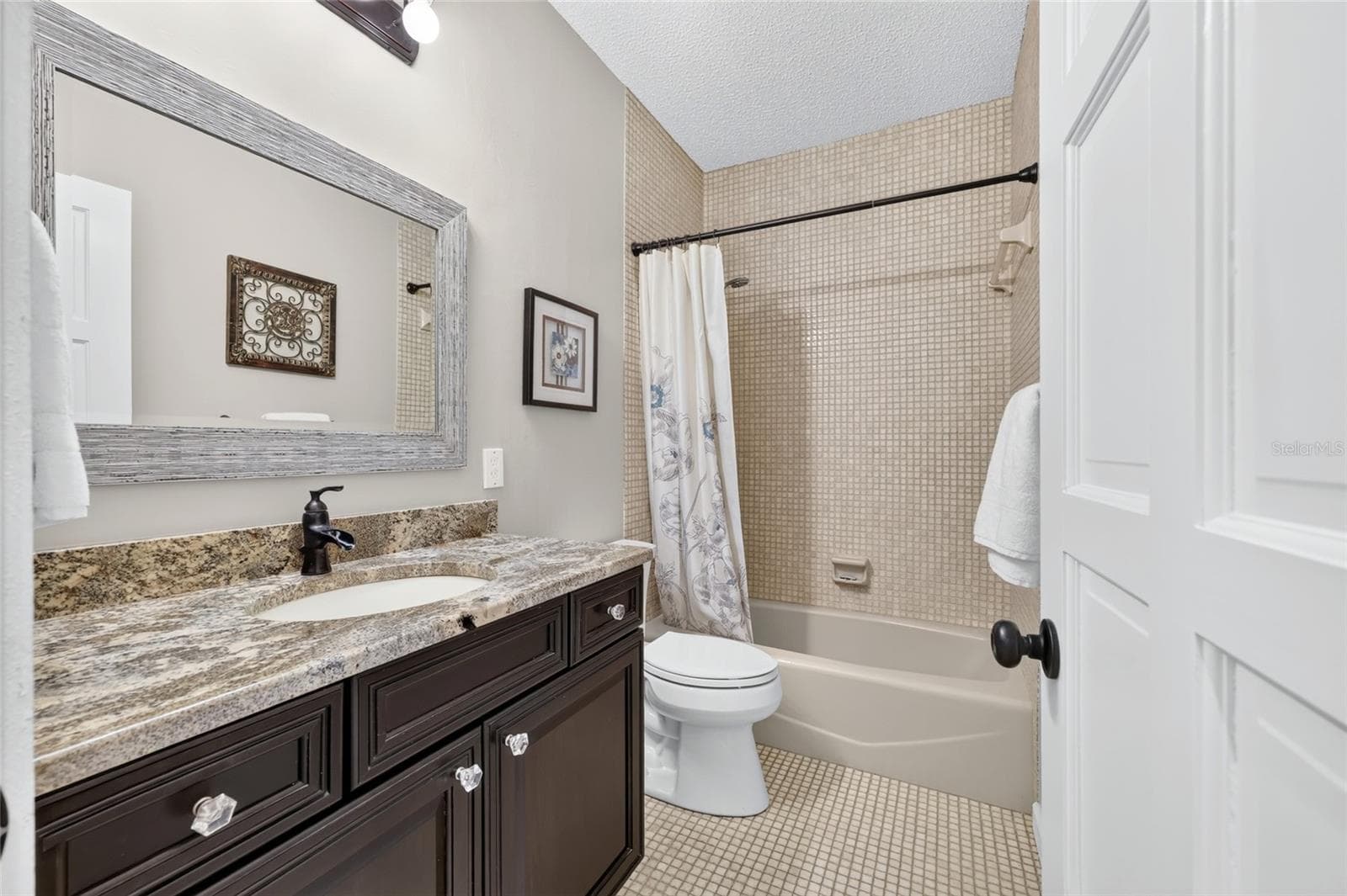 Guest Room Bathroom - 1731 SE CLATTER BRIDGE RD, OCALA