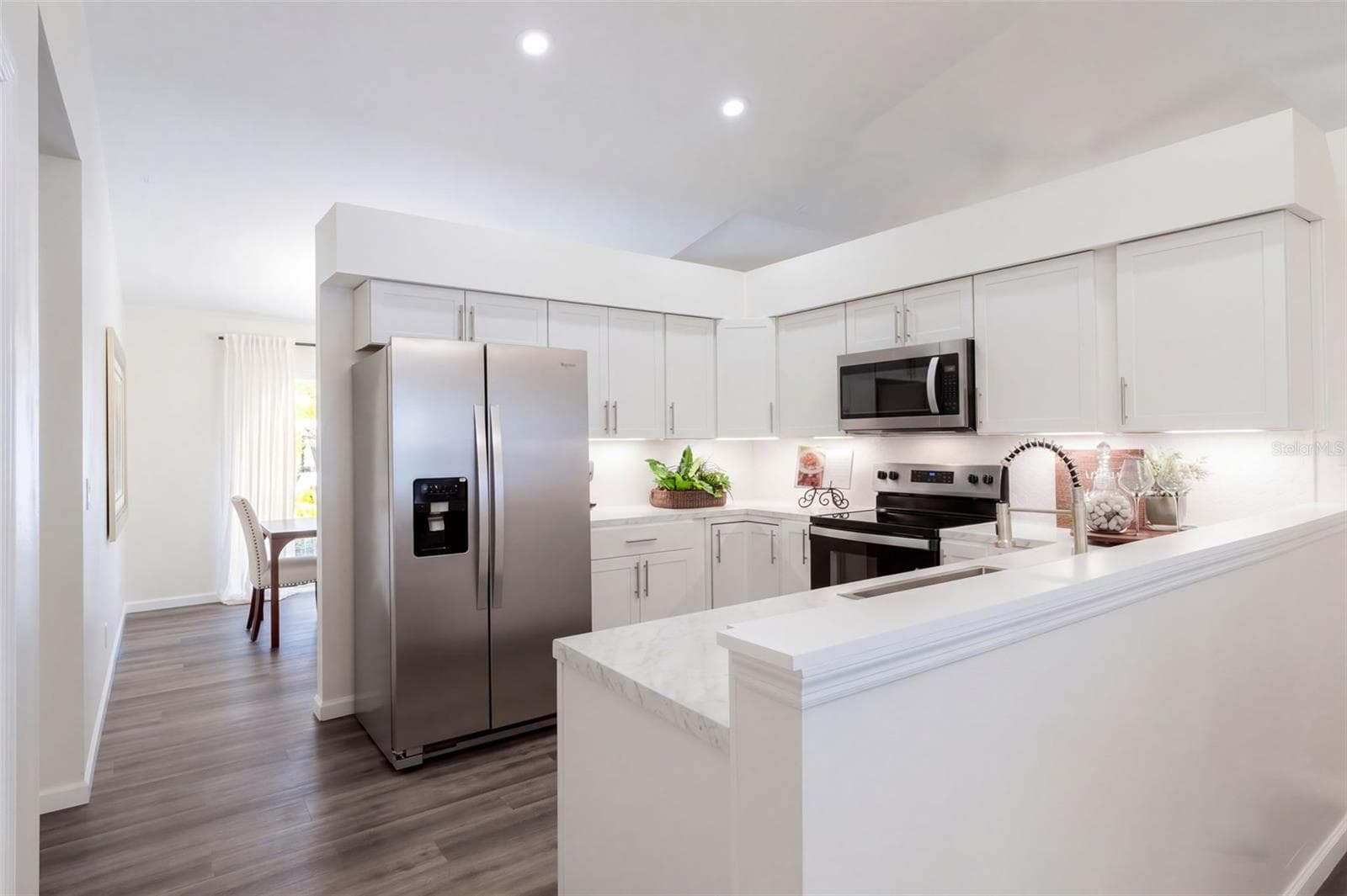 Single Family Residence at 6419 LUNN RD, LAKELAND, photo 8 of 22