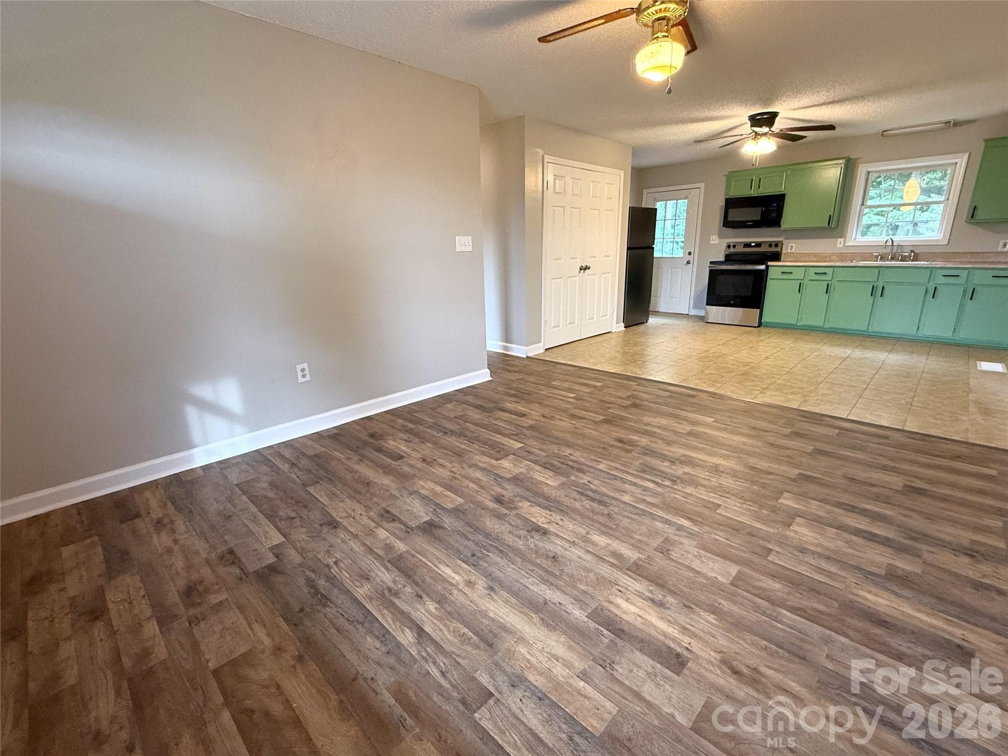 Single Family Residence at 409 Skyline Drive, Salisbury, photo 2 of 25