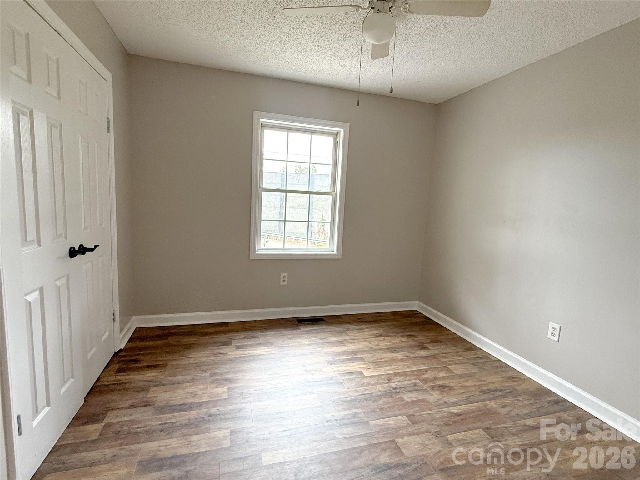Single Family Residence at 409 Skyline Drive, Salisbury, photo 11 of 25
