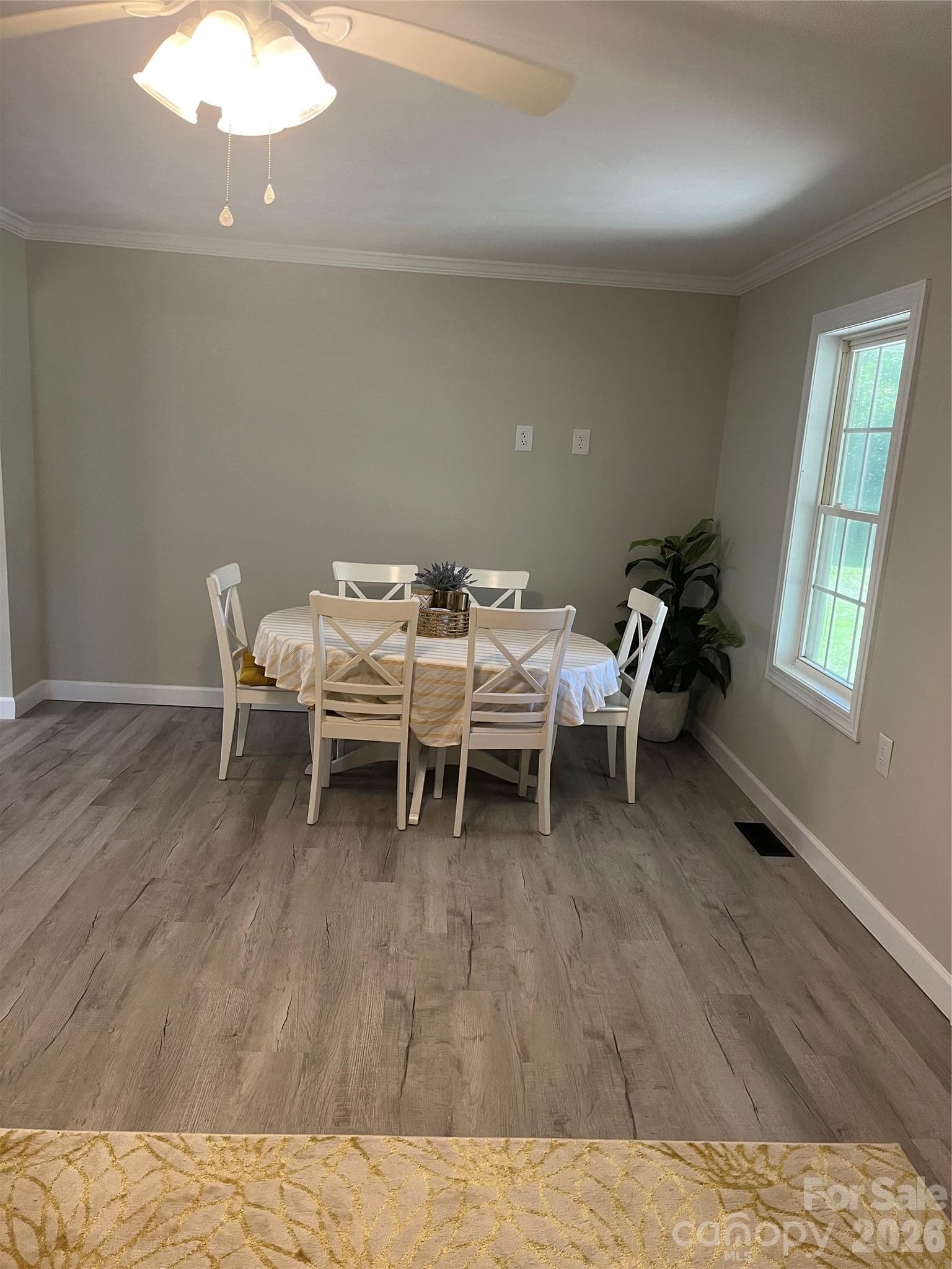 Single Family Residence at 581 Sutton Spring Road, York, photo 3 of 14