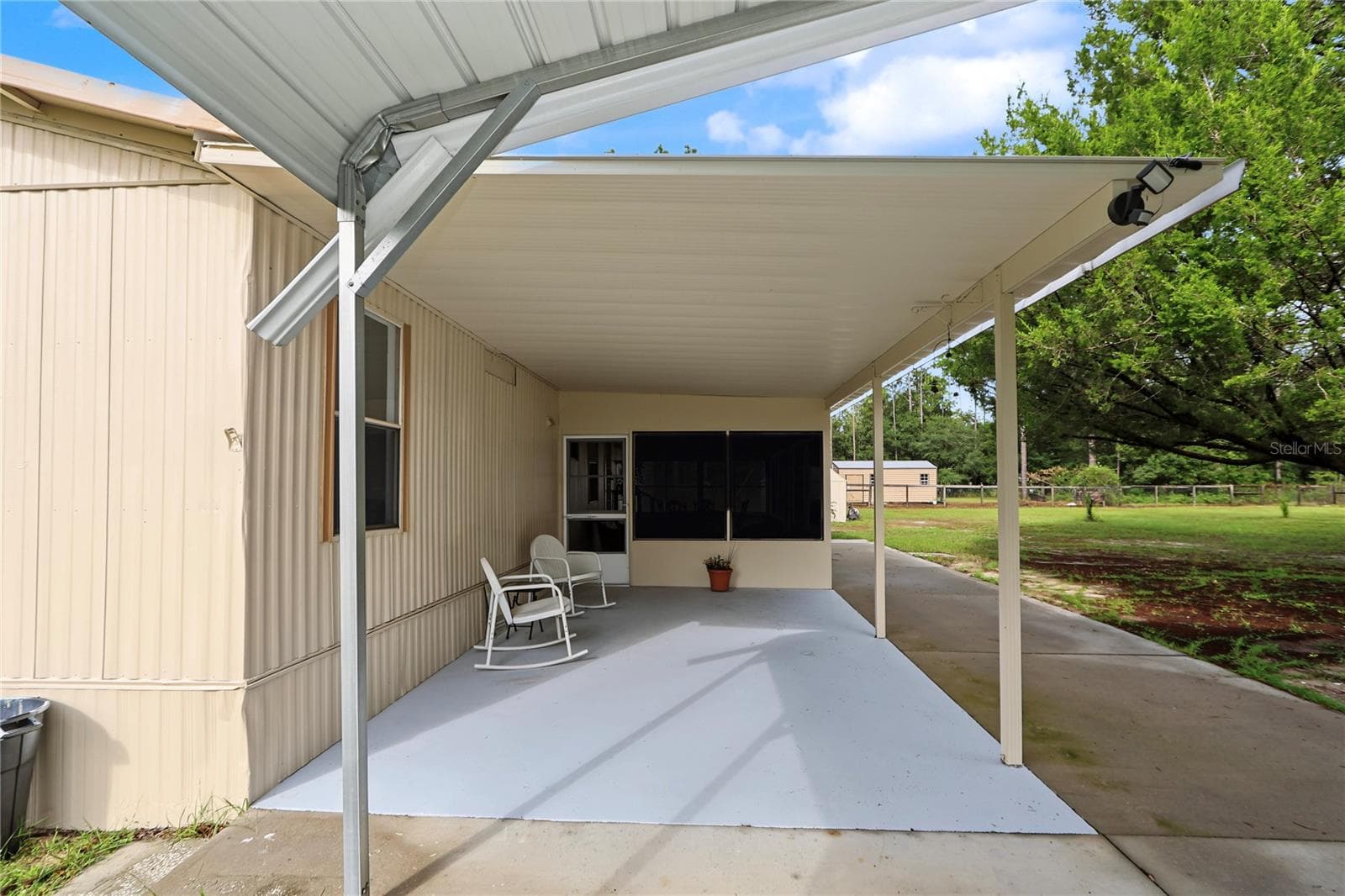 Manufactured Home at 17946 SW 31ST ST, DUNNELLON, photo 11 of 50
